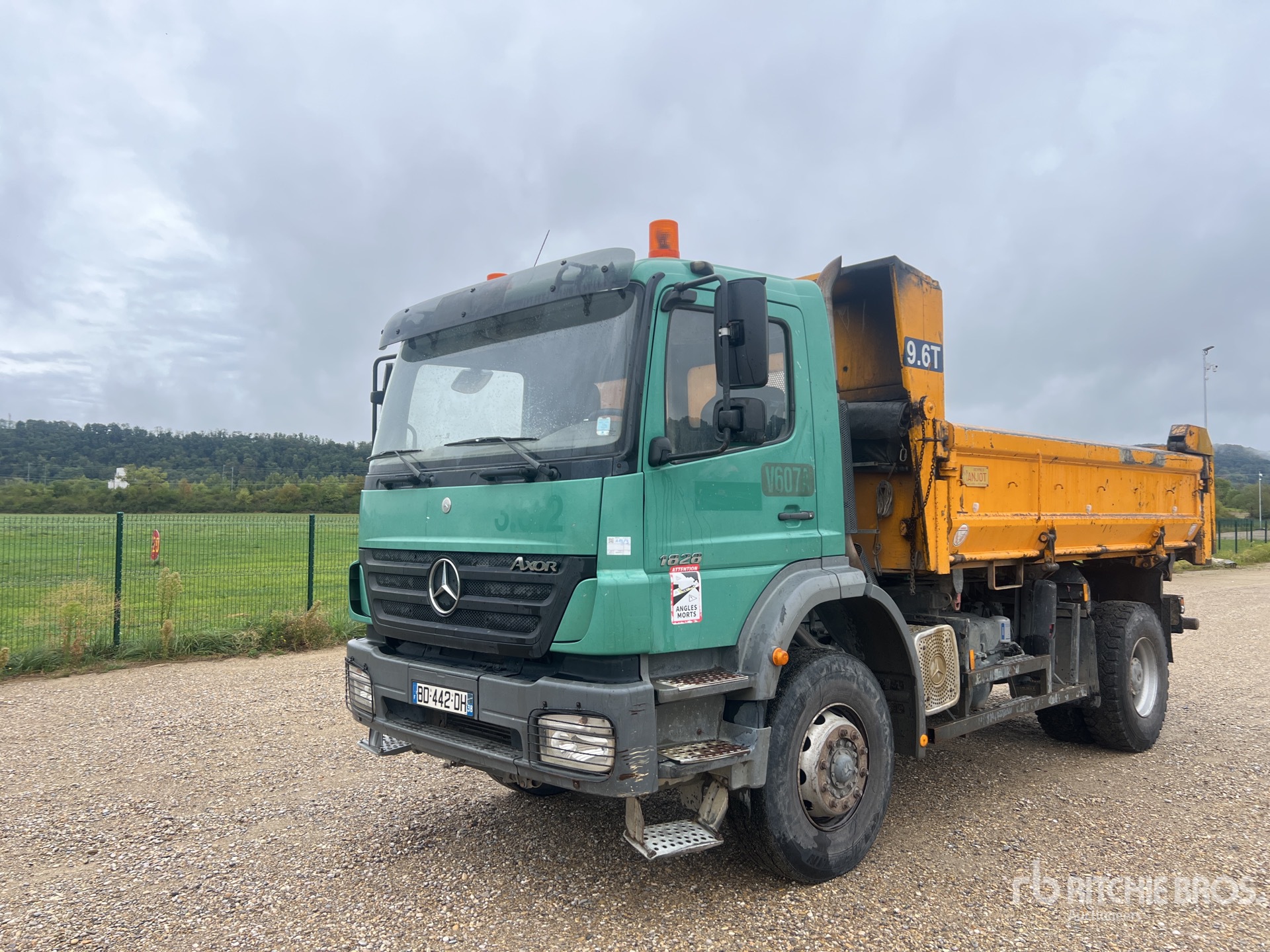 2006 Mercedes-Benz AXOR 1828