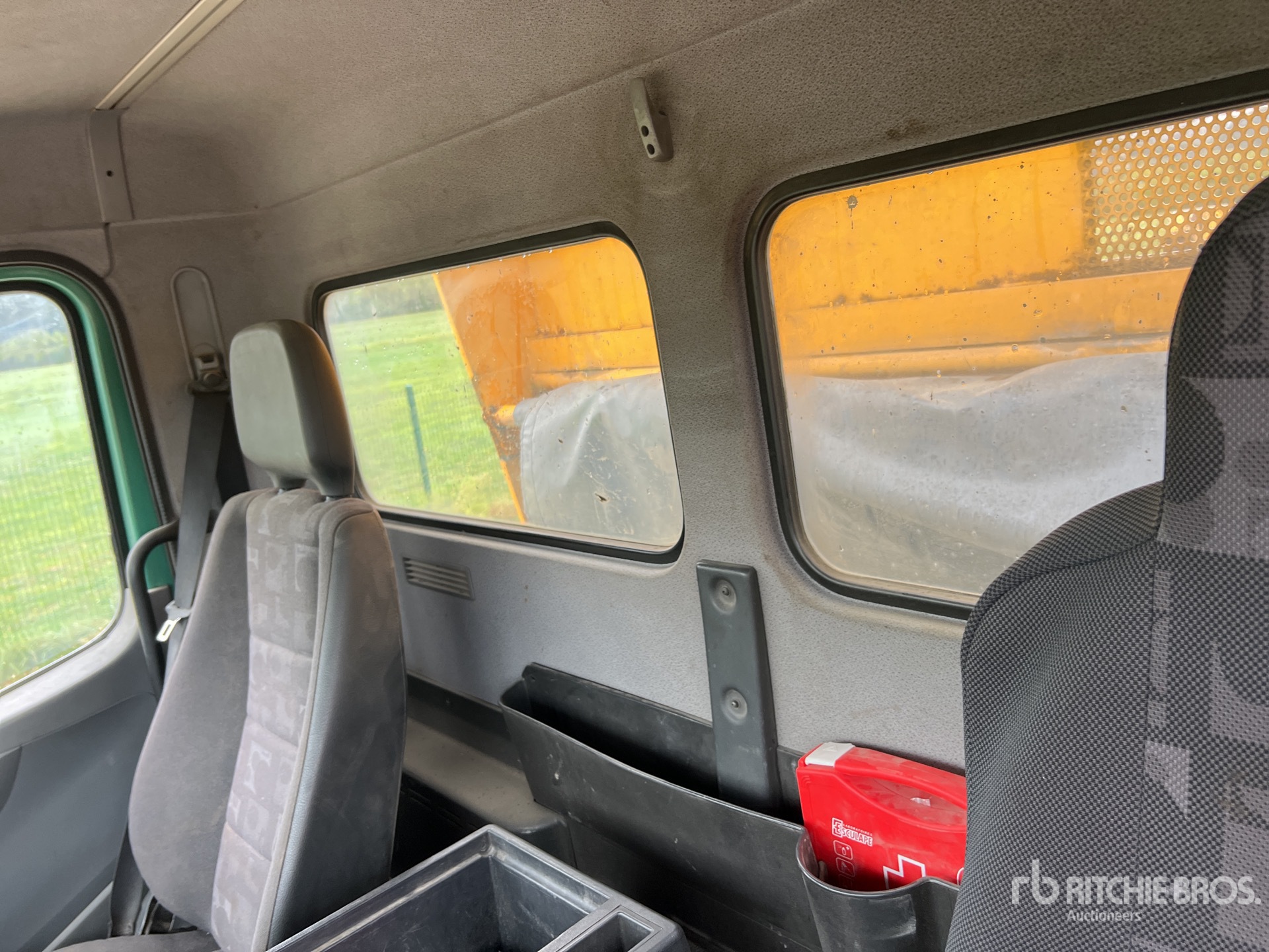 2006 Mercedes-Benz AXOR 1828