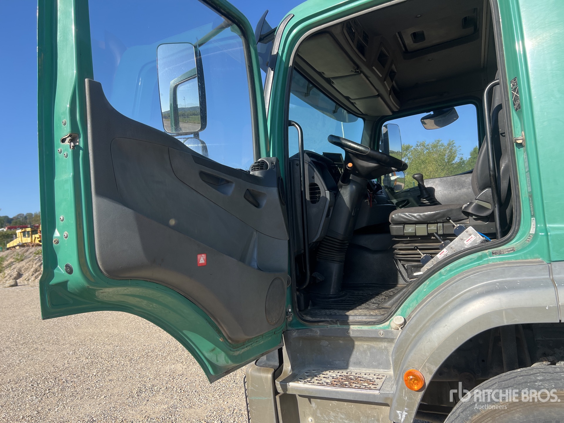 2006 Mercedes-Benz AXOR 1828