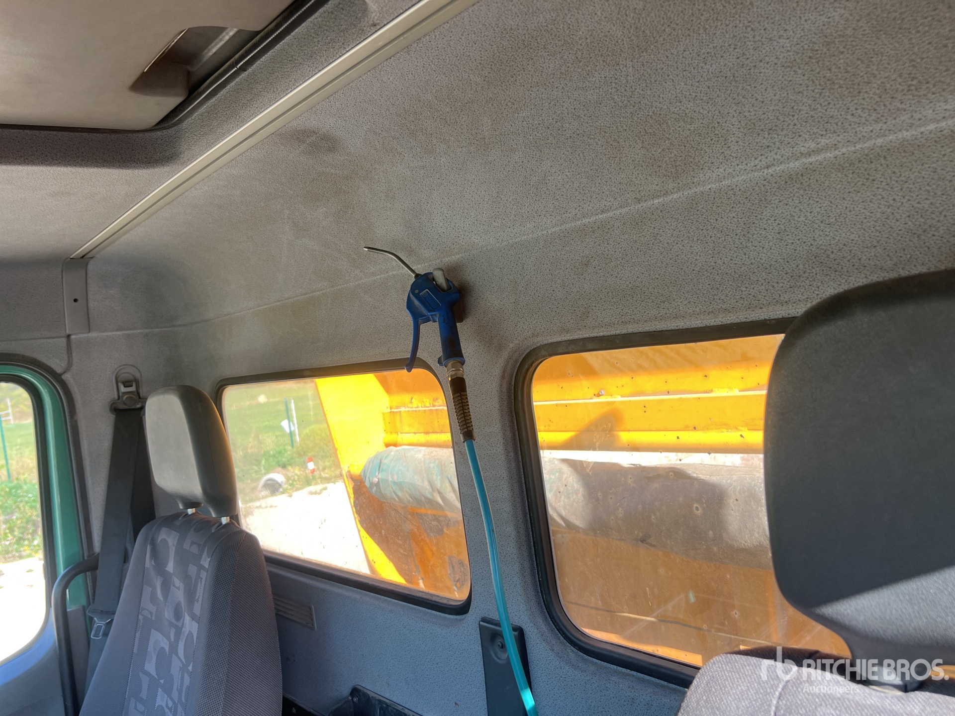2006 Mercedes-Benz AXOR 1828