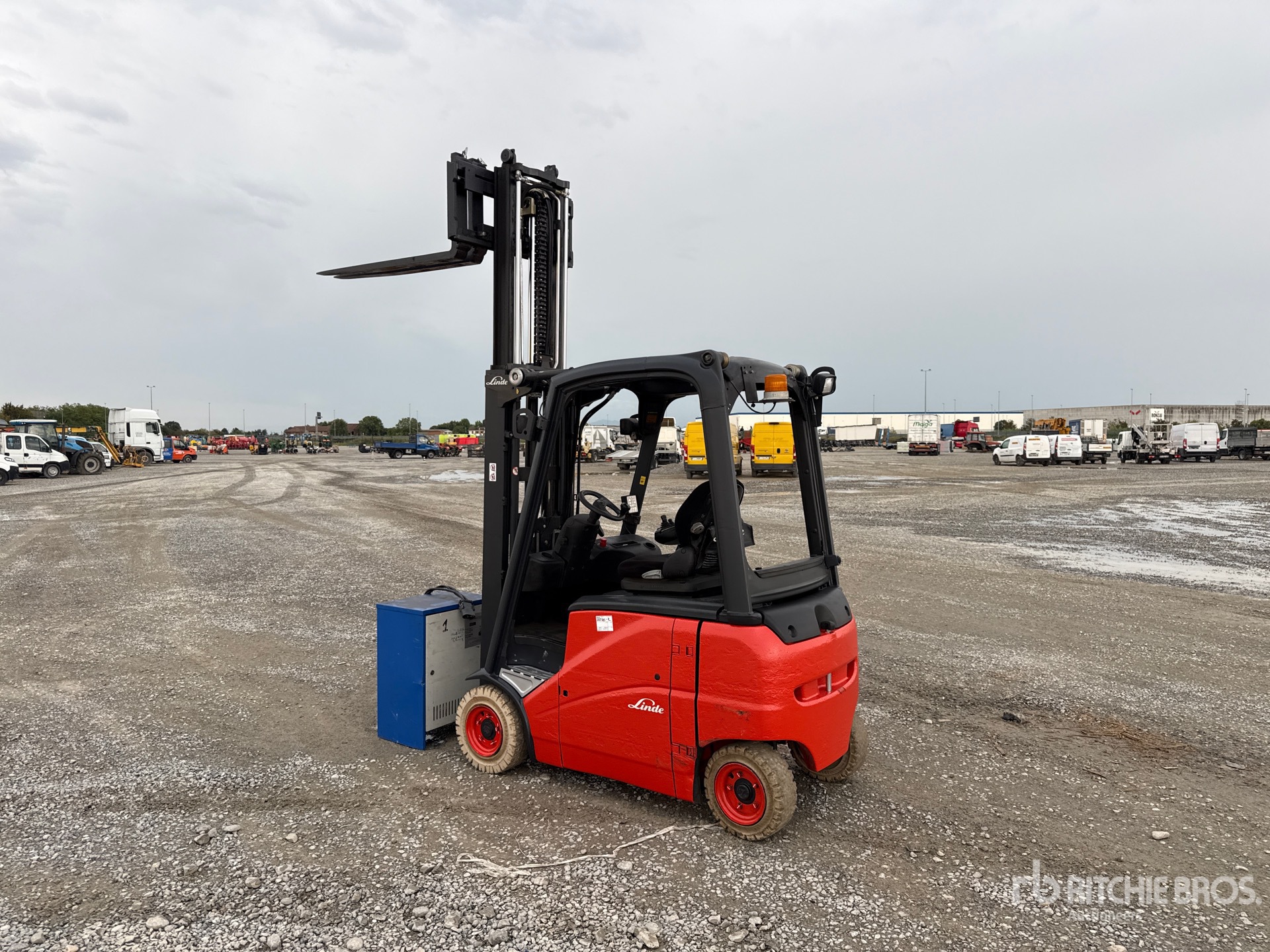 2012 Linde E16PH-01