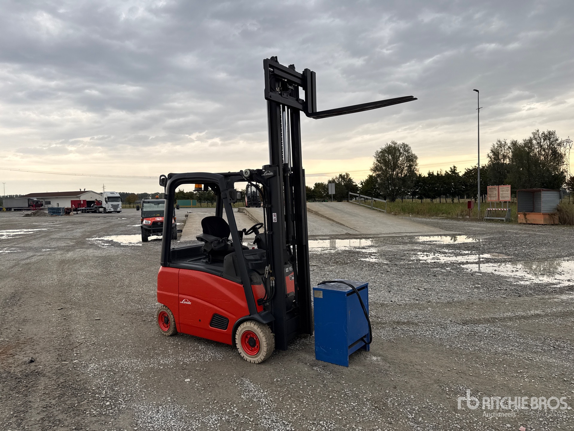 2012 Linde E16PH-01