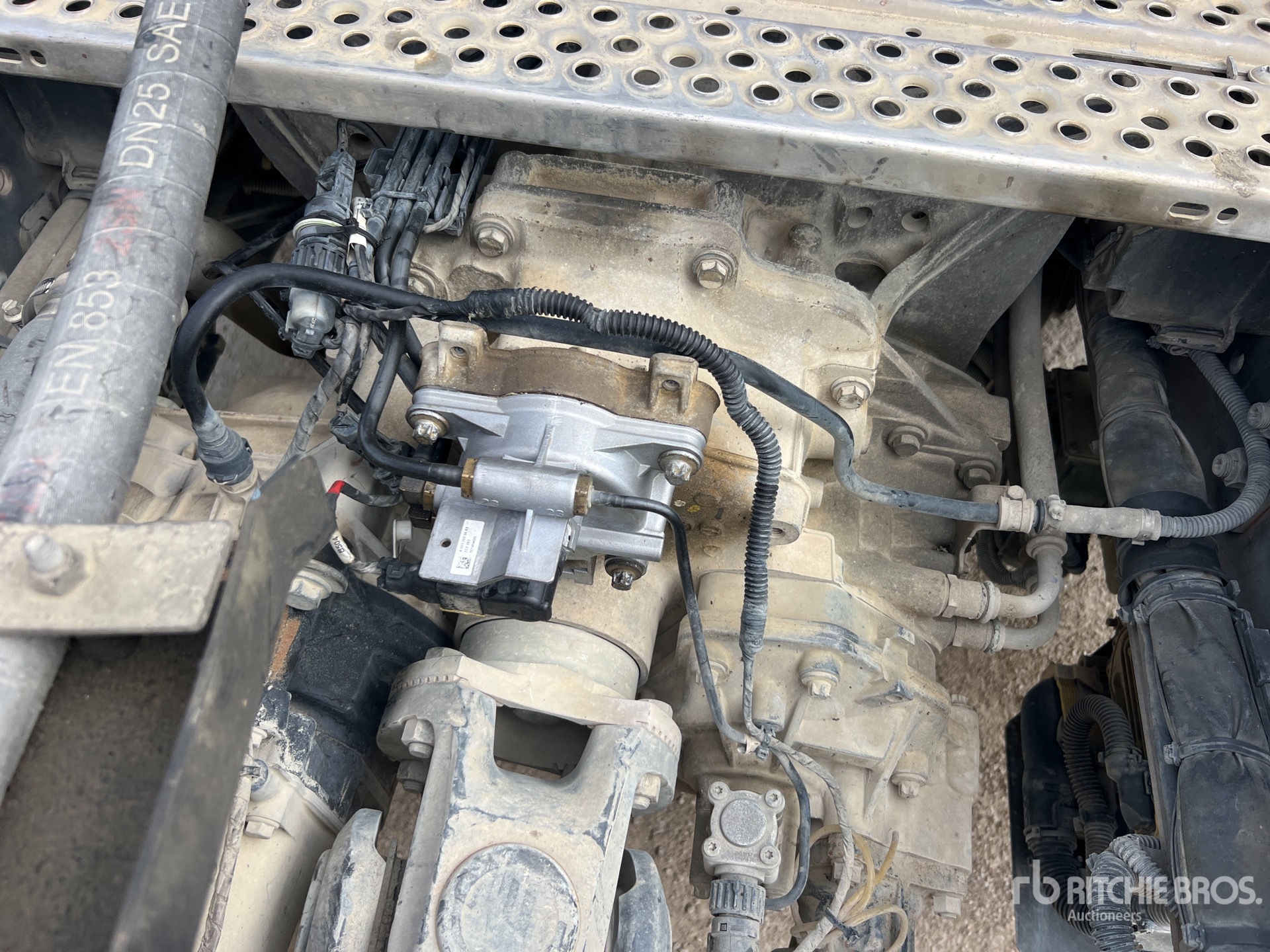 2019 Mercedes-Benz ACTROS 1853