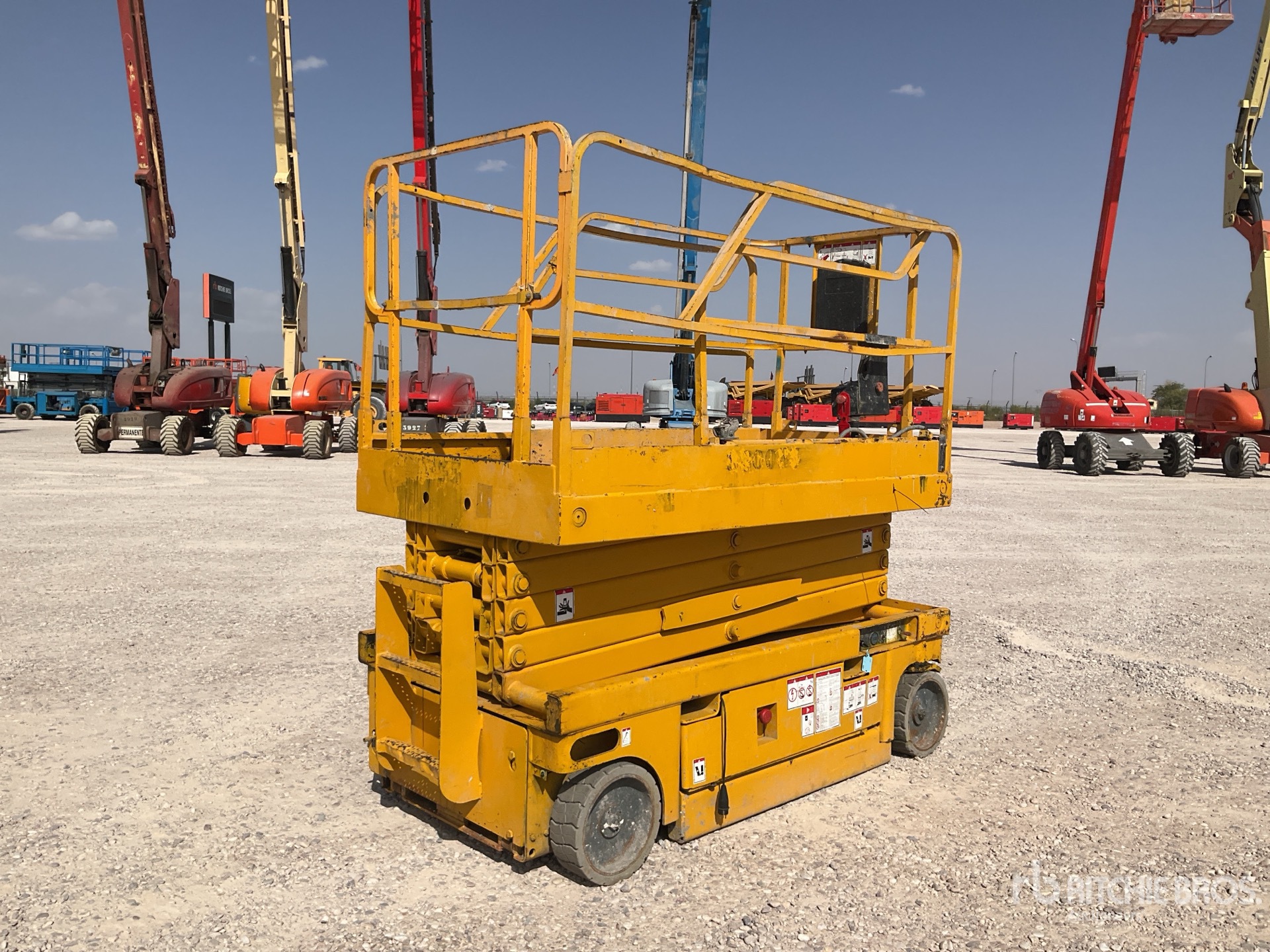 2007 Haulotte COMPACT12