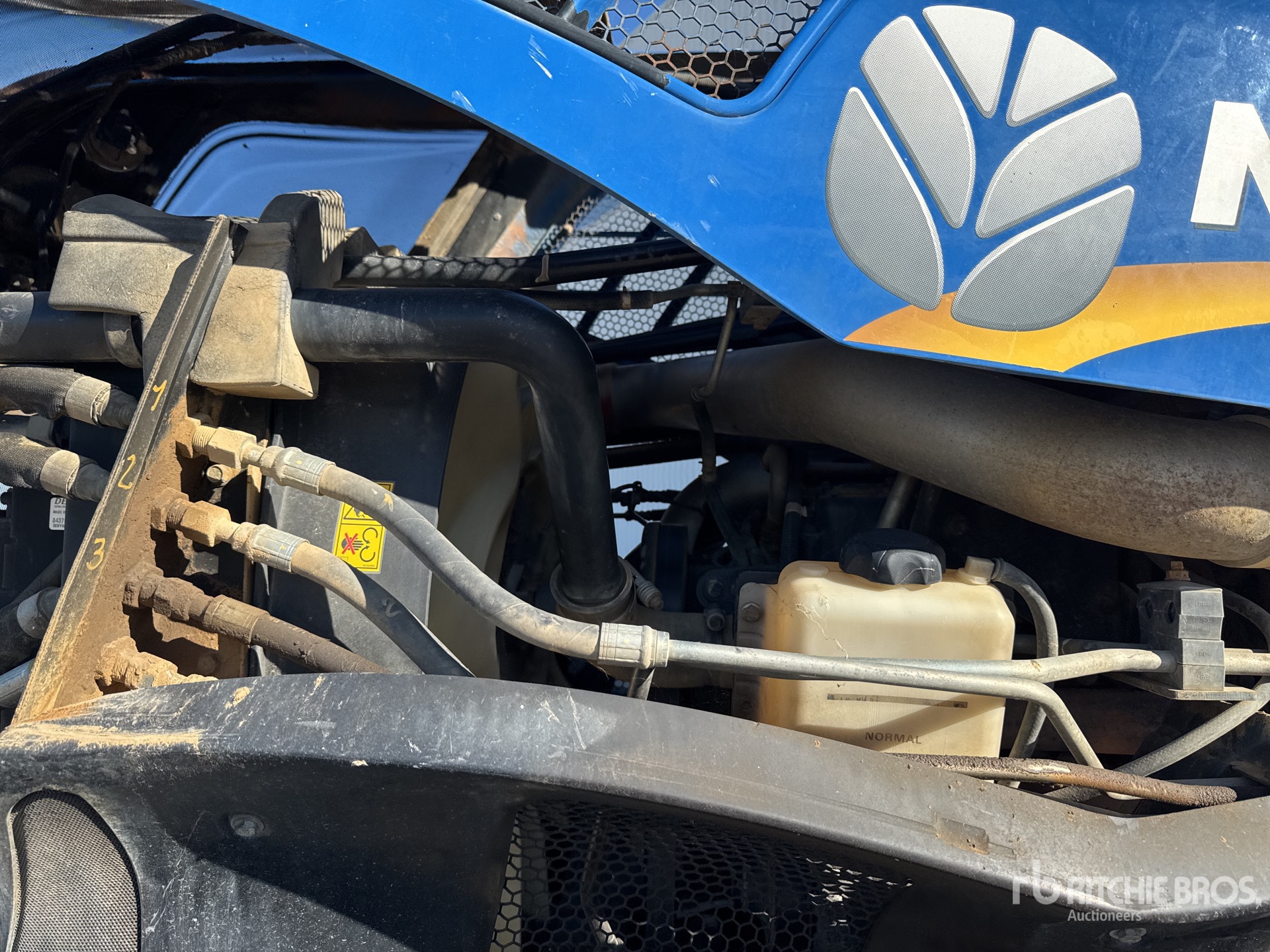 2012 New Holland T8.330