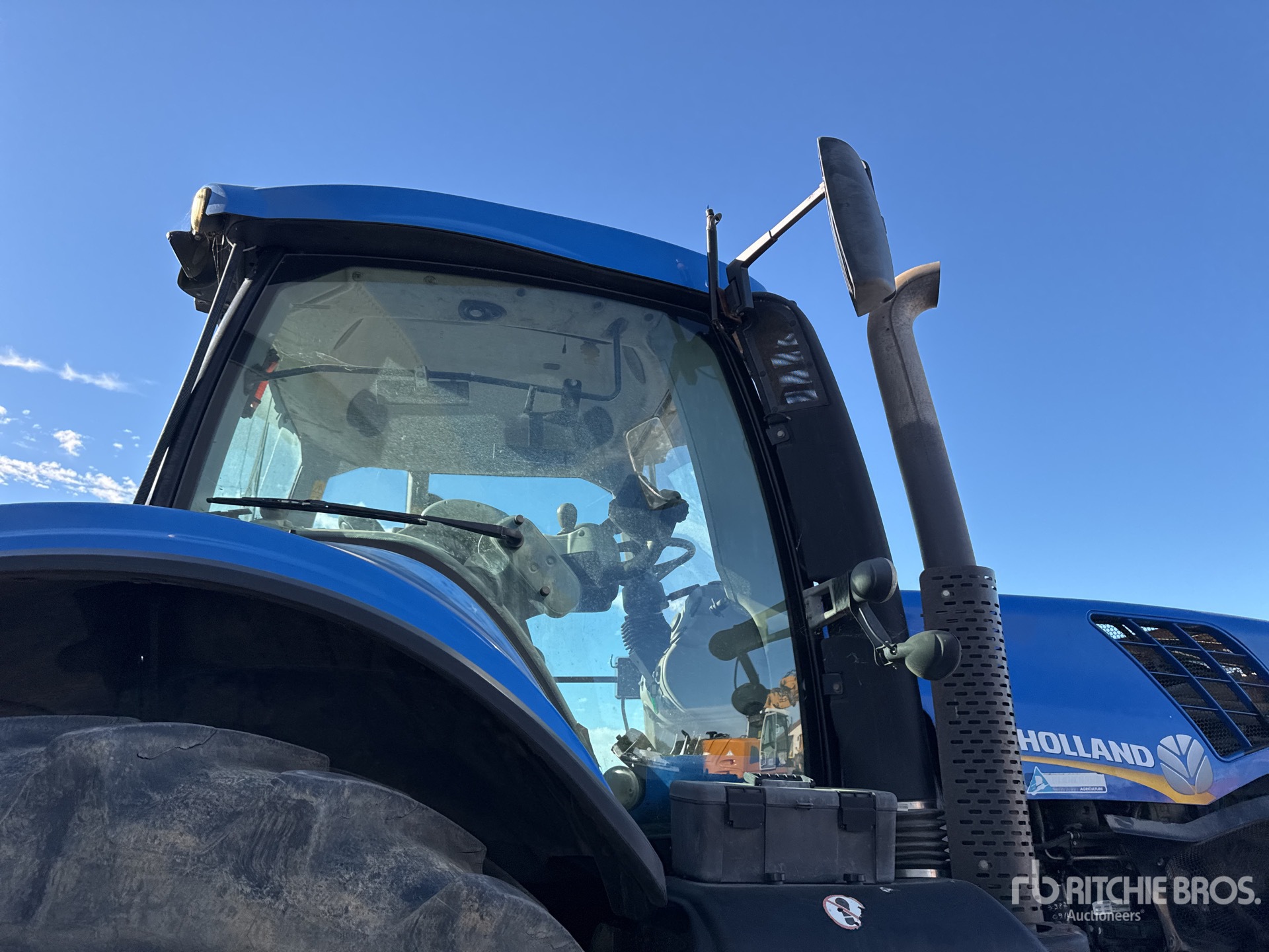 2012 New Holland T8.330