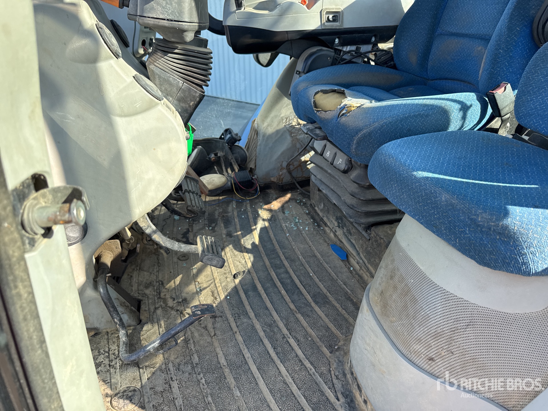 2012 New Holland T8.330