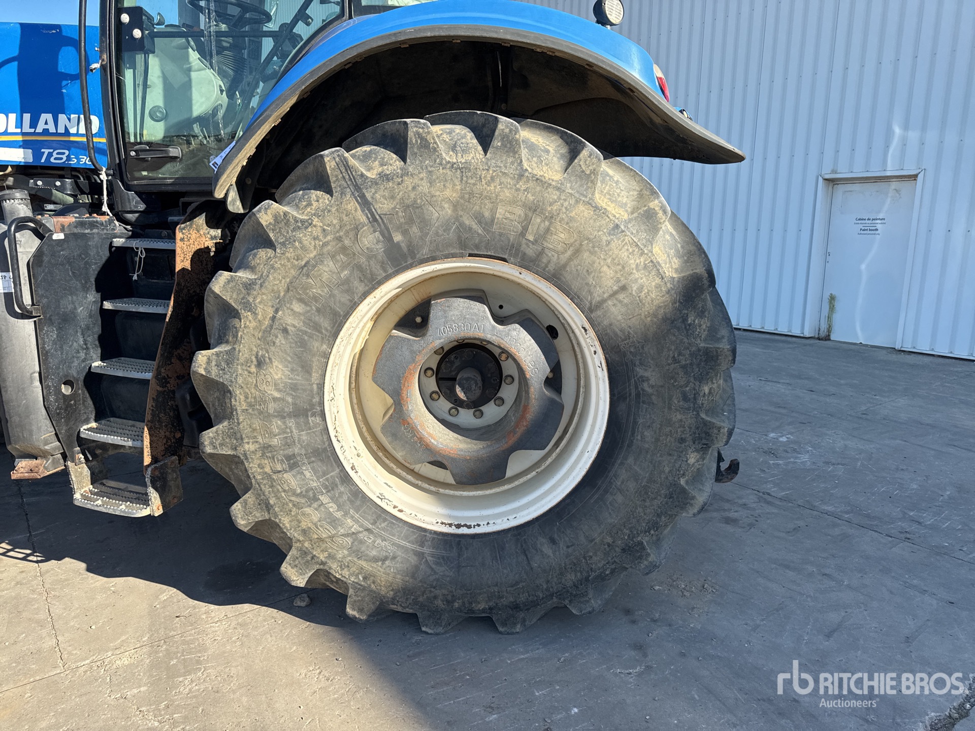2012 New Holland T8.330