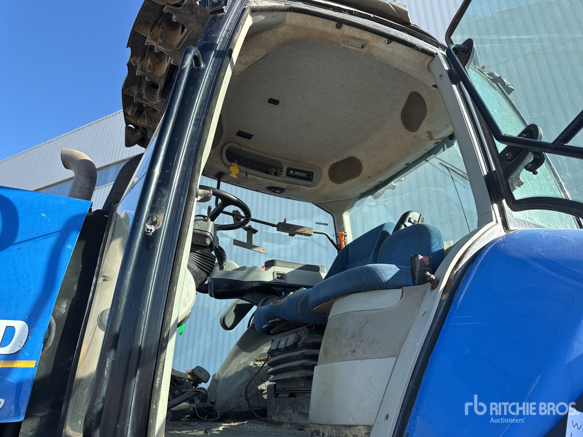 2012 New Holland T8.330