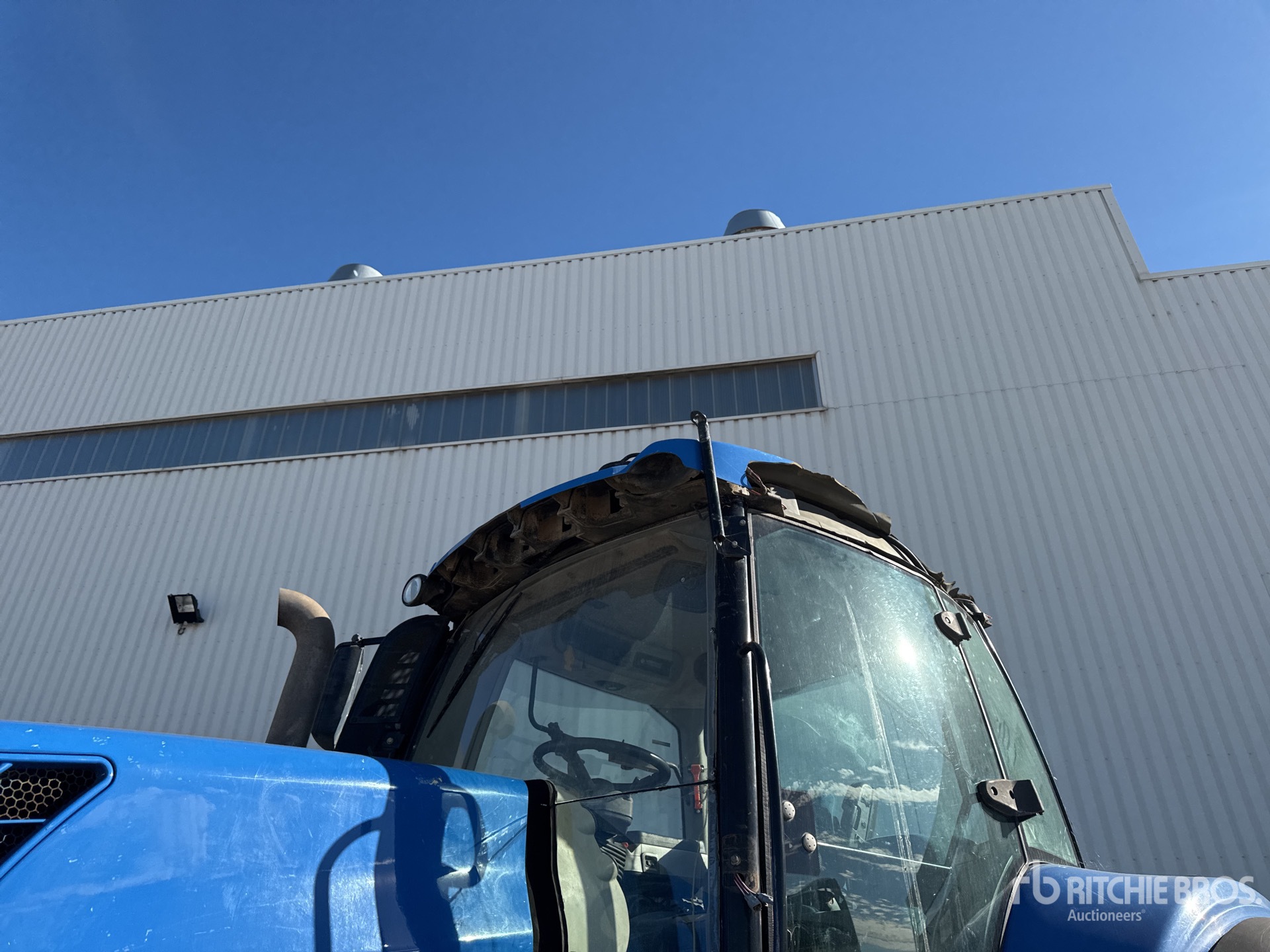 2012 New Holland T8.330