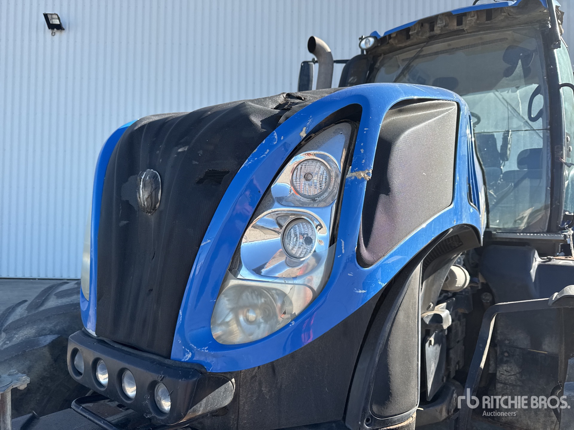 2012 New Holland T8.330
