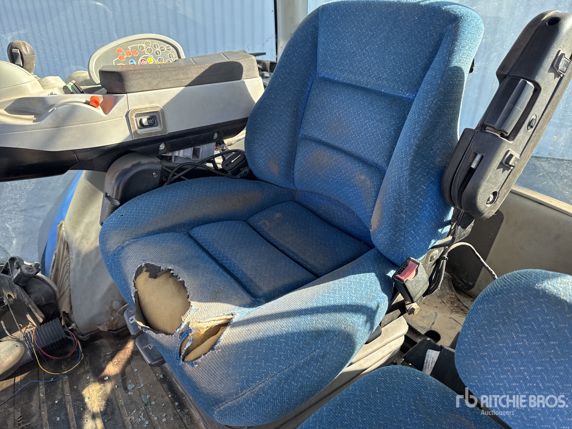 2012 New Holland T8.330
