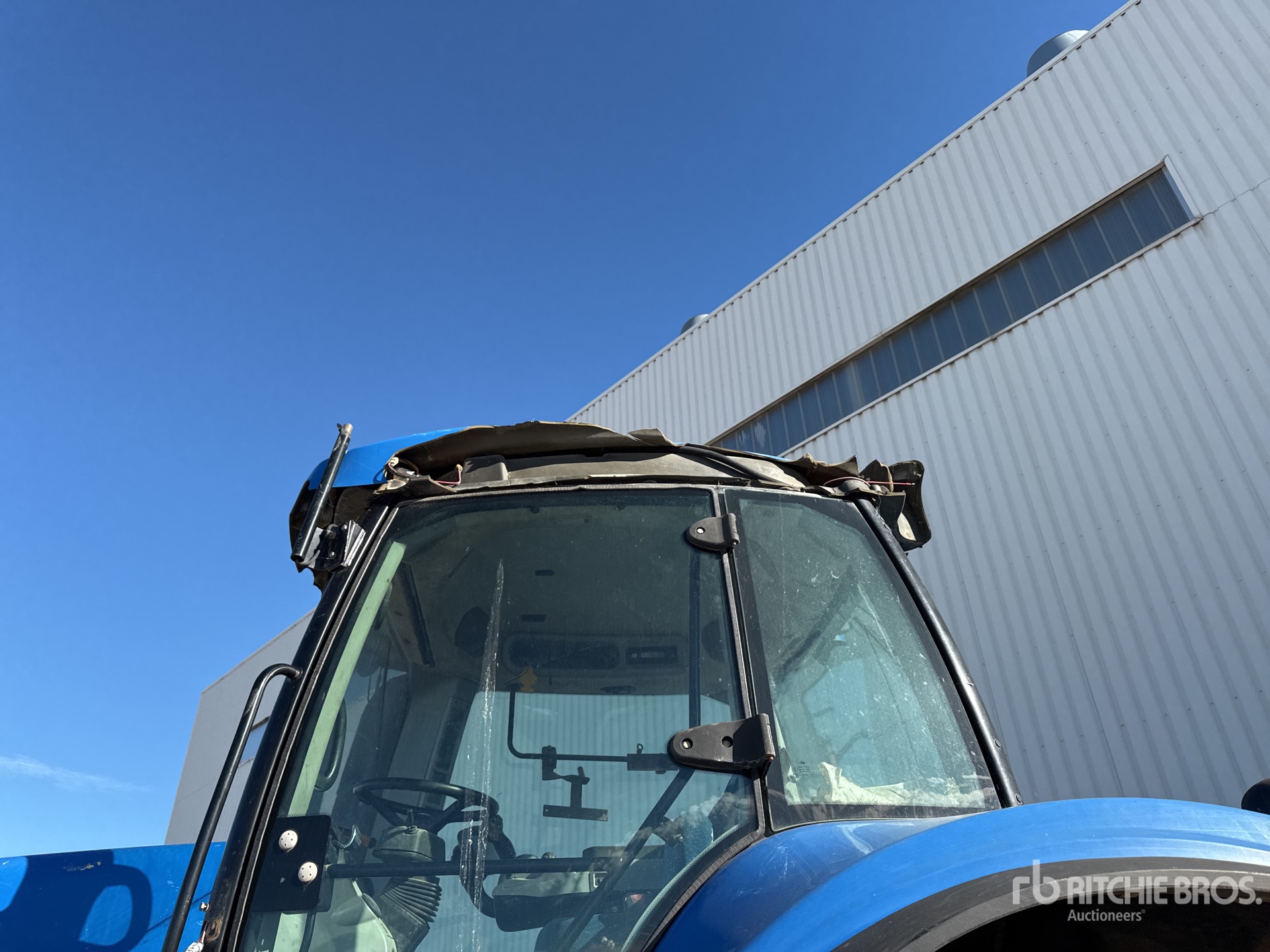 2012 New Holland T8.330
