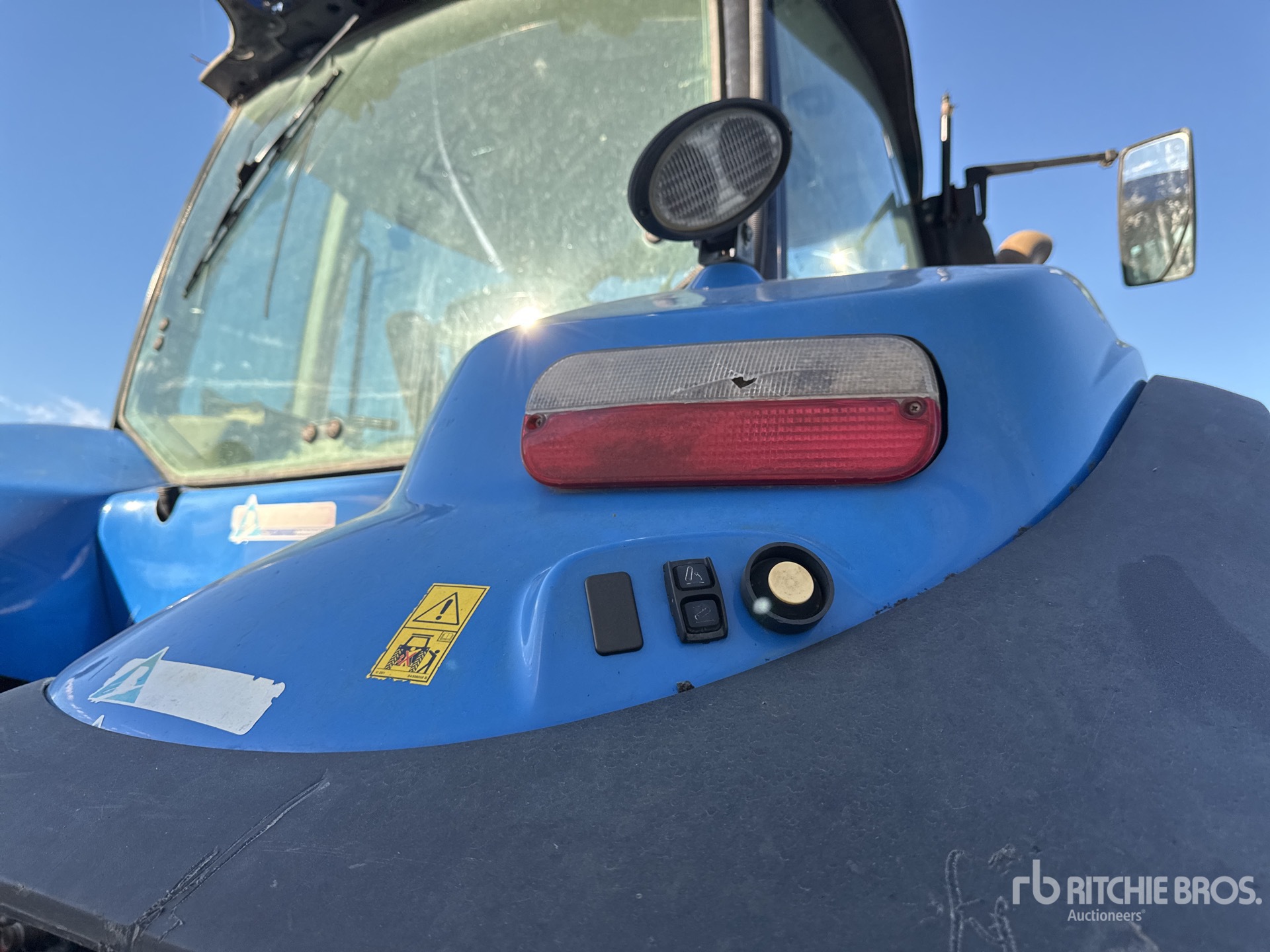 2012 New Holland T8.330