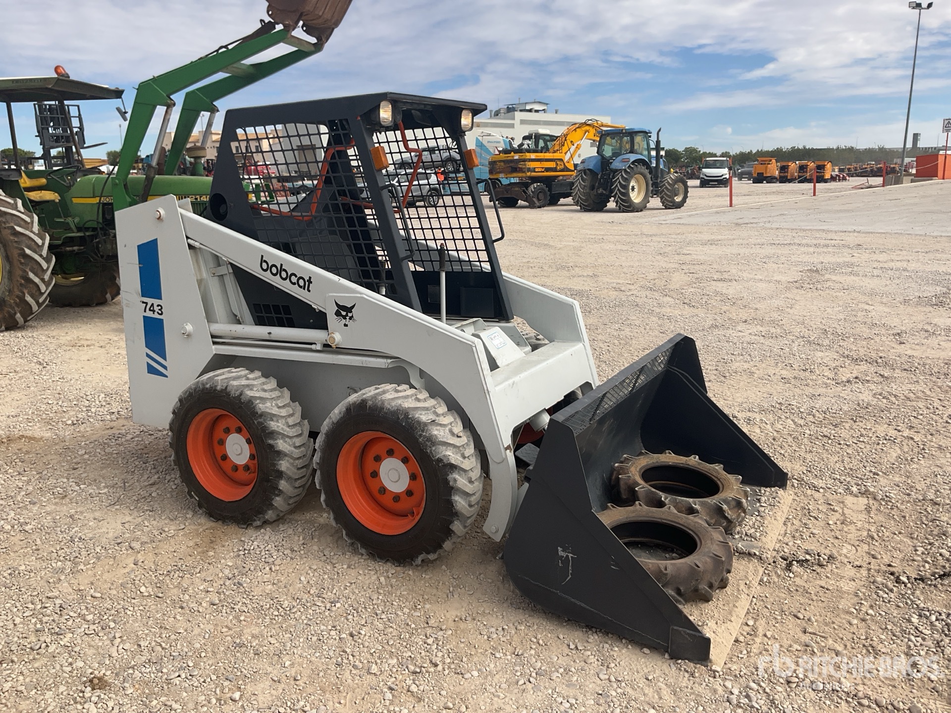 Bobcat 743