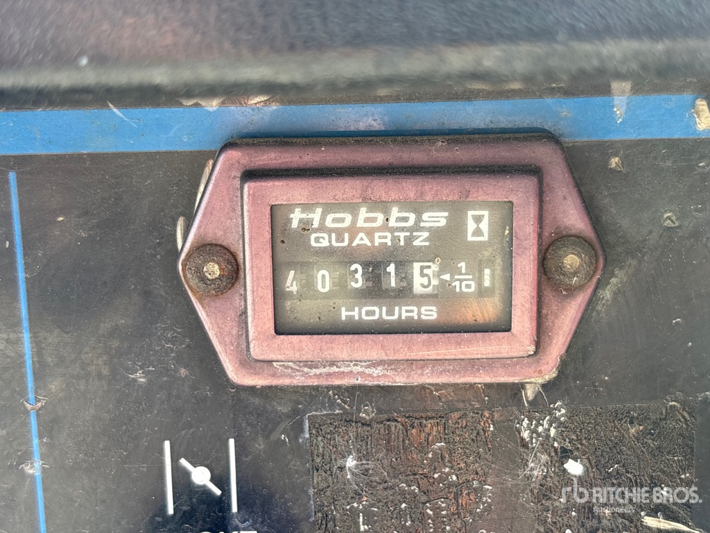 General Appearance with Hour Meter / Odometer