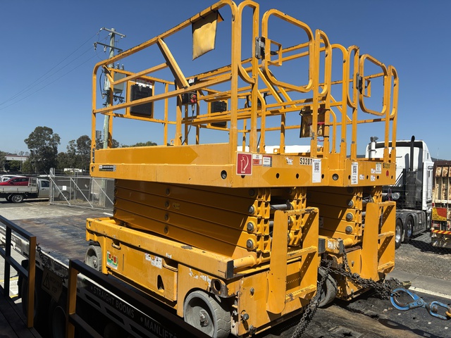 2021 Haulotte Compact12 Scissor Lift