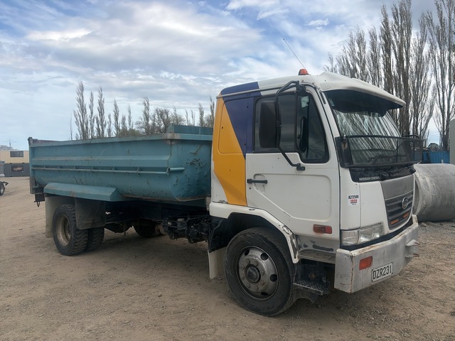 2007 Nissan PK242 4x2 Tipper Truck 2007 Nissan PK242 4x2 Tipper Truck