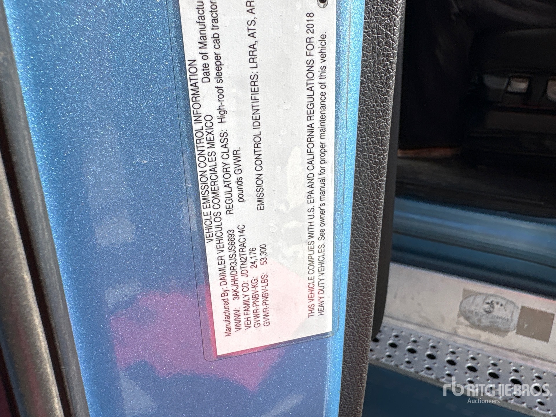 2018 Freightliner CASCADIA 126