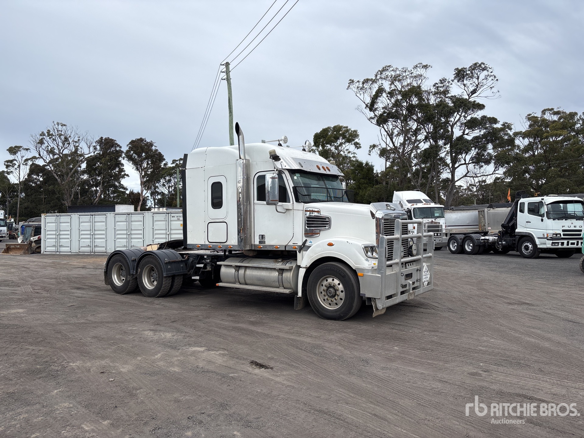 2018 Freightliner Coronado 114