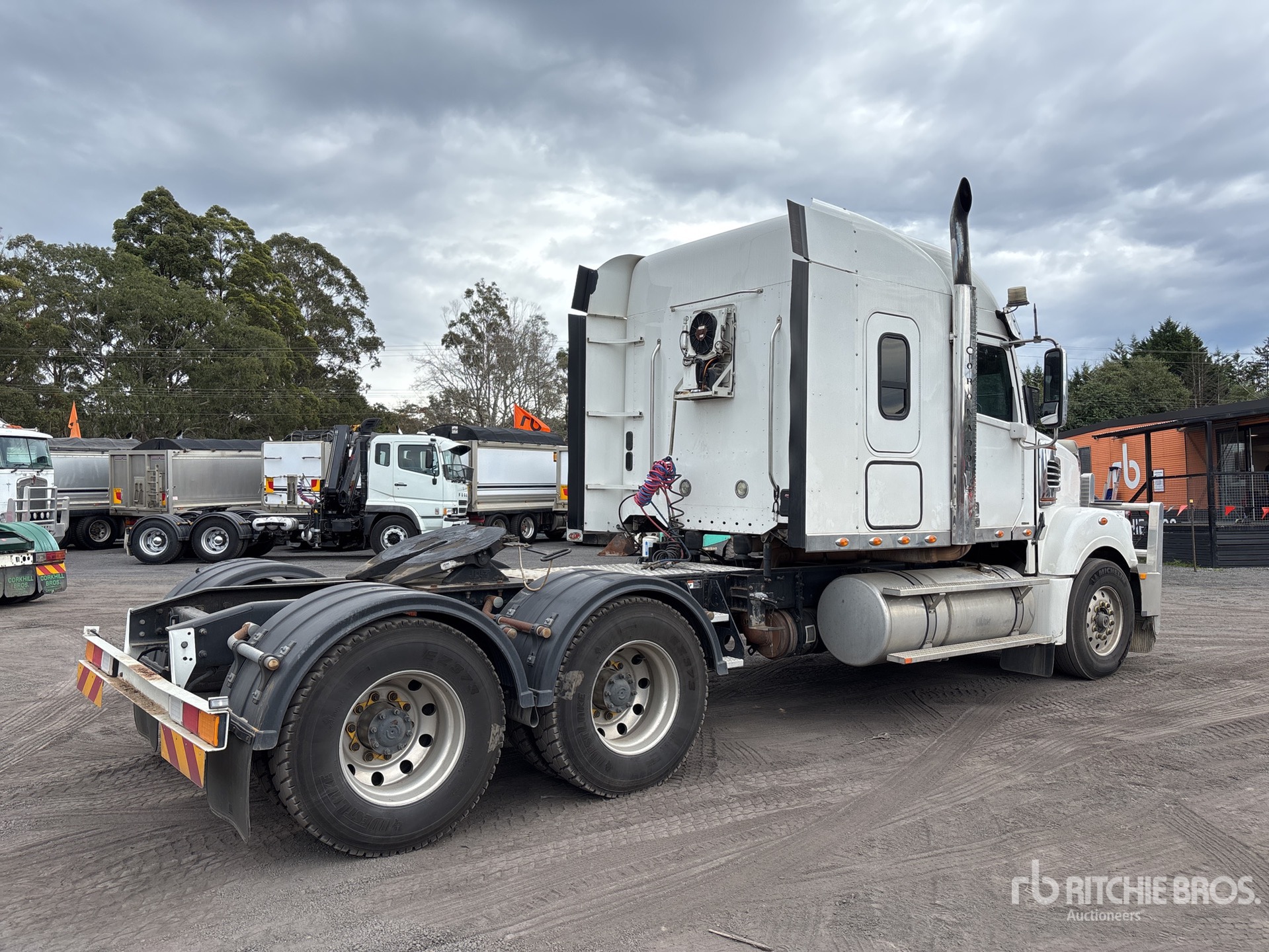 2018 Freightliner Coronado 114