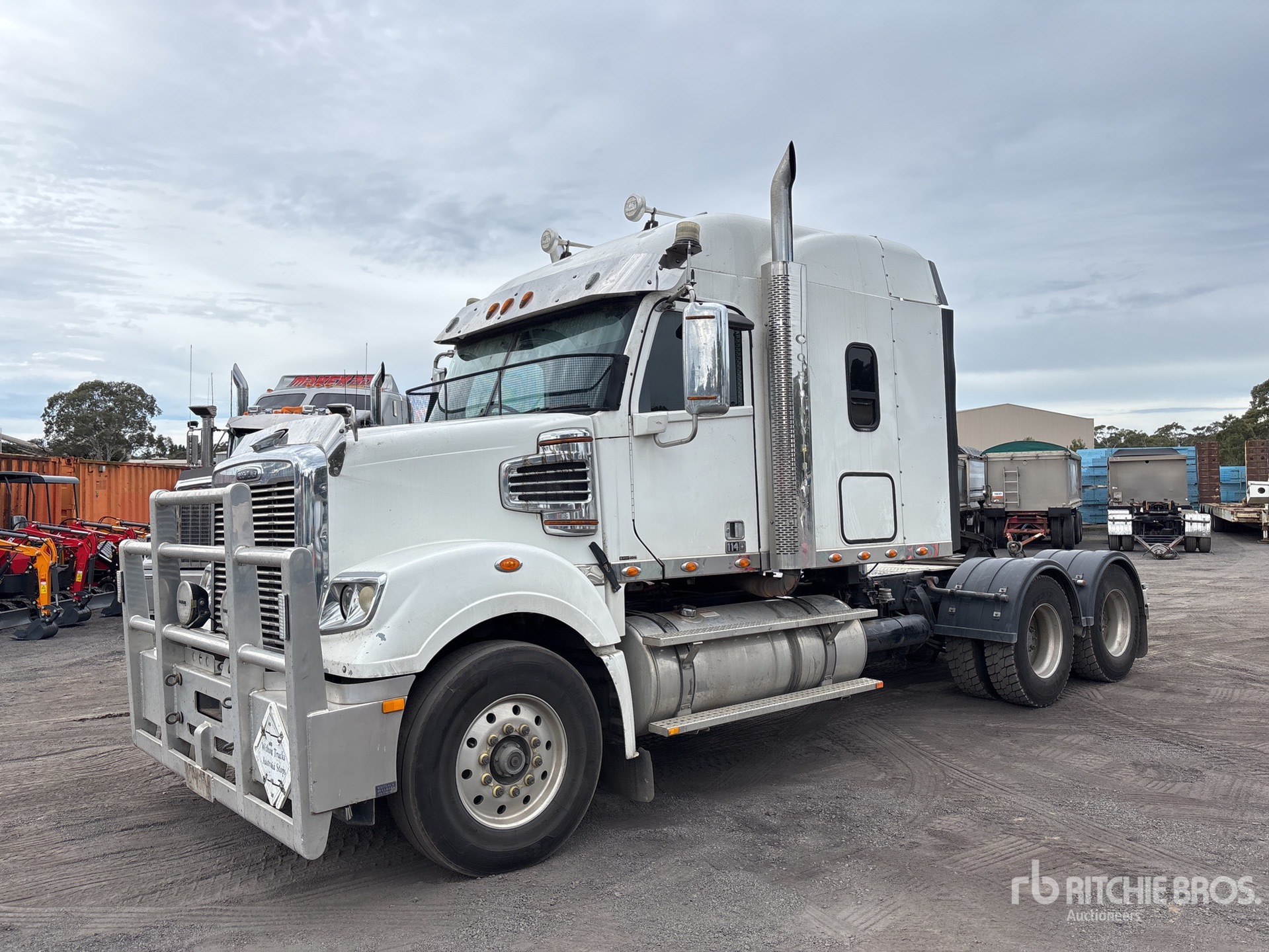 2018 Freightliner Coronado 114