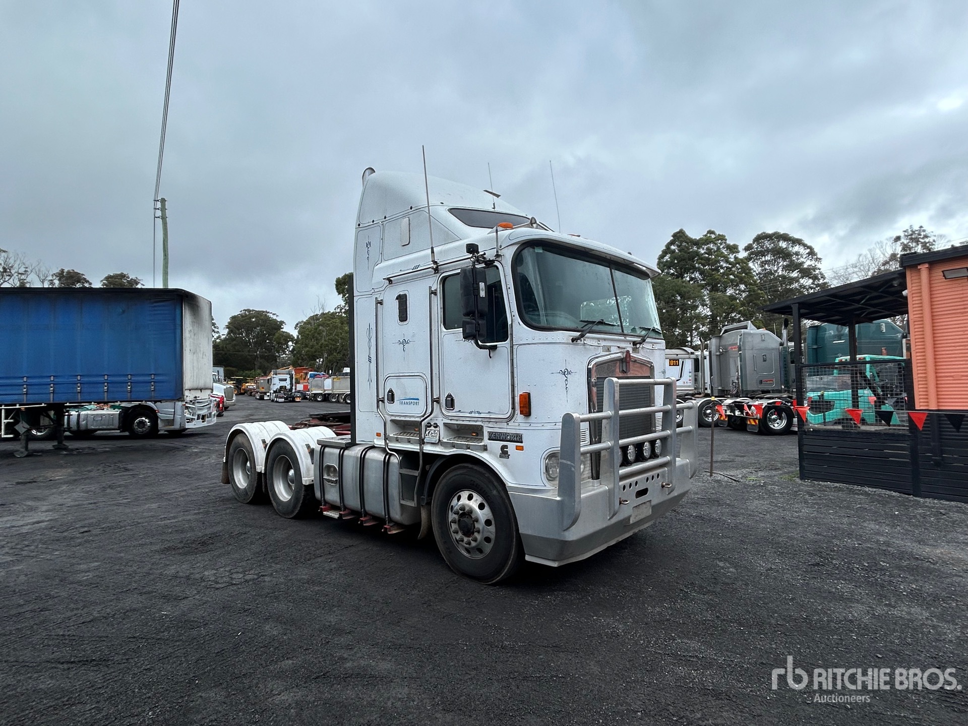 2007 Kenworth K104B AERODYNE