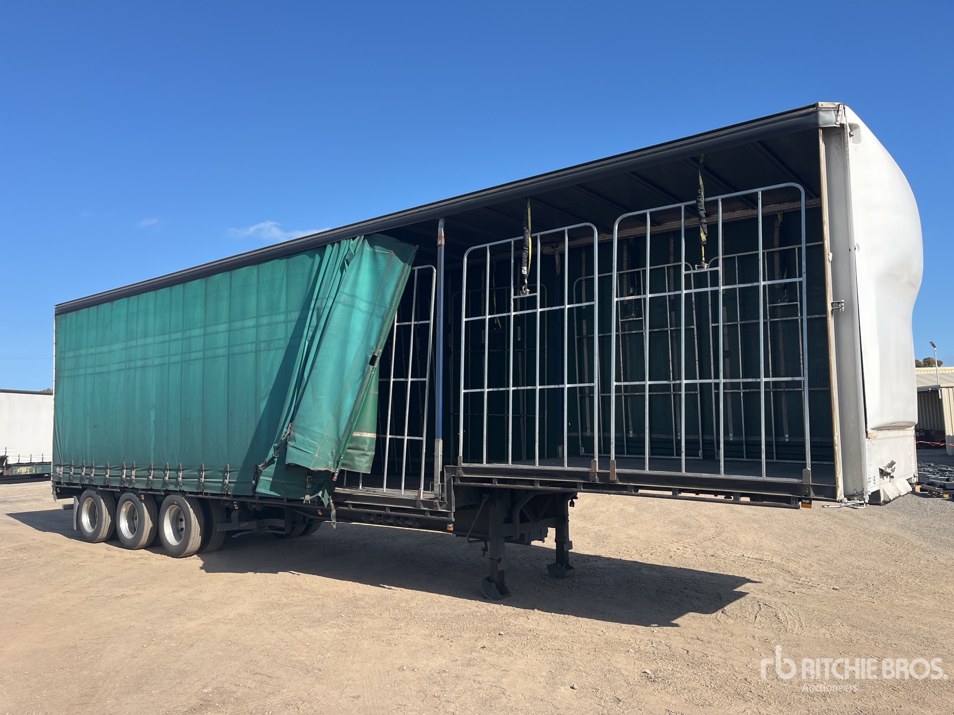 2002 Kruger 13.2 m Tri/A Step Deck