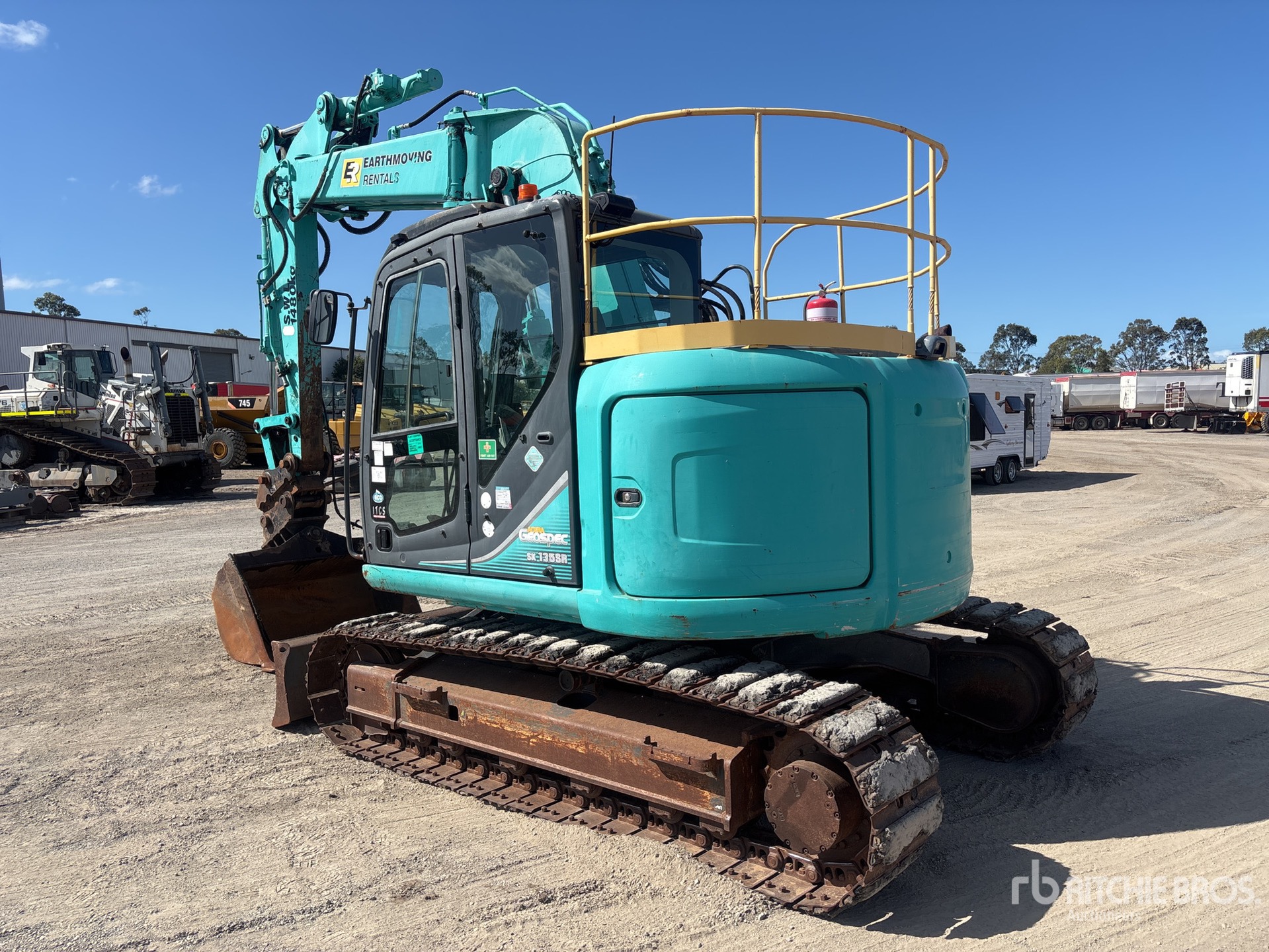 2016 Kobelco SK135SR-3