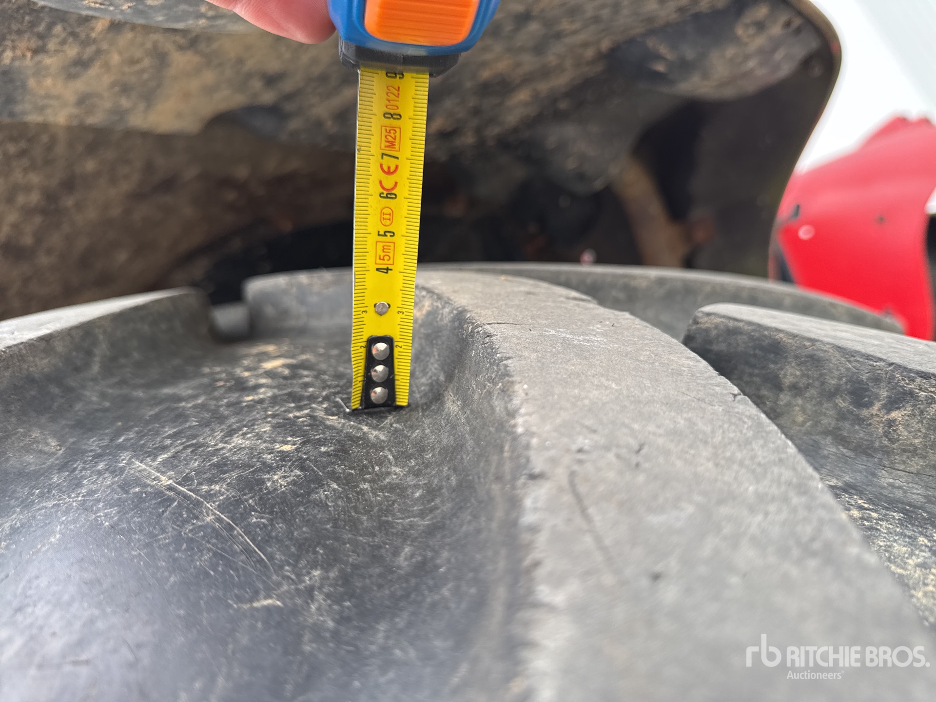 2008 Massey Ferguson 5465 DYNA-4