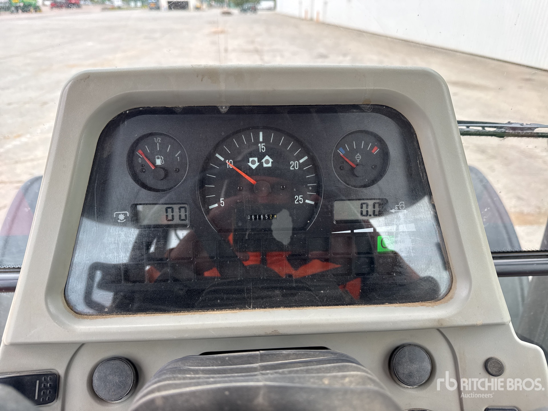 2008 Massey Ferguson 5465 DYNA-4