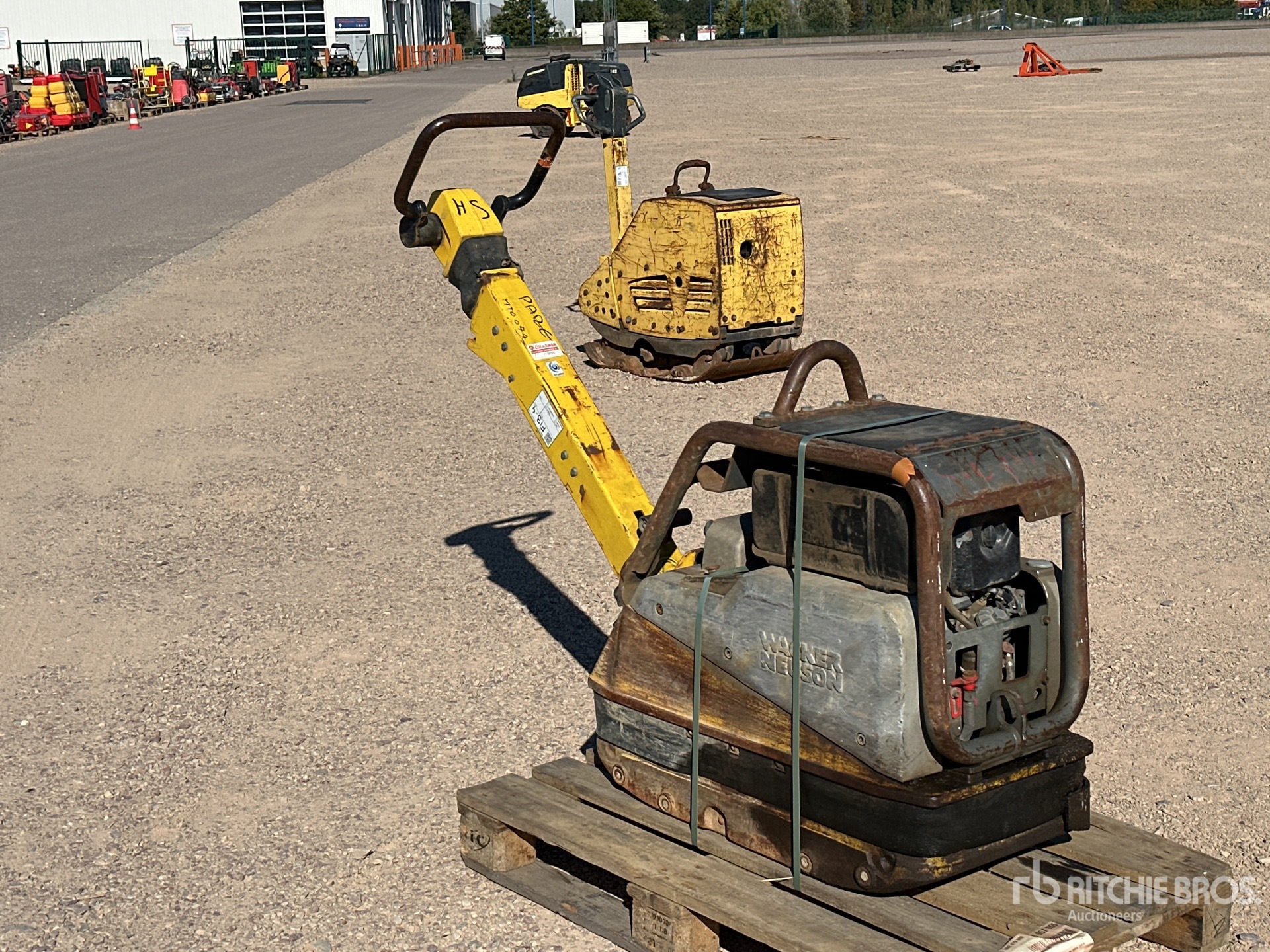 Wacker Neuson PLAQUE VIBRANTE VIBRATORY PLATE ...