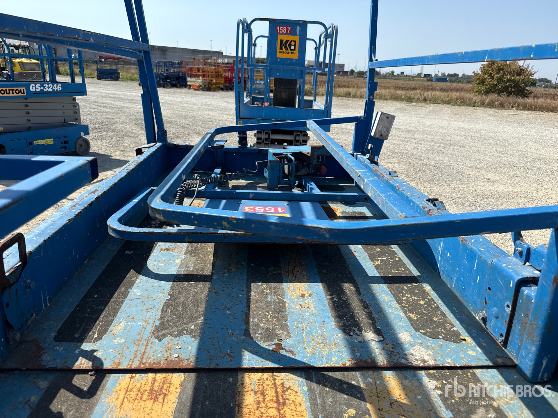 2015 Genie GS3246
