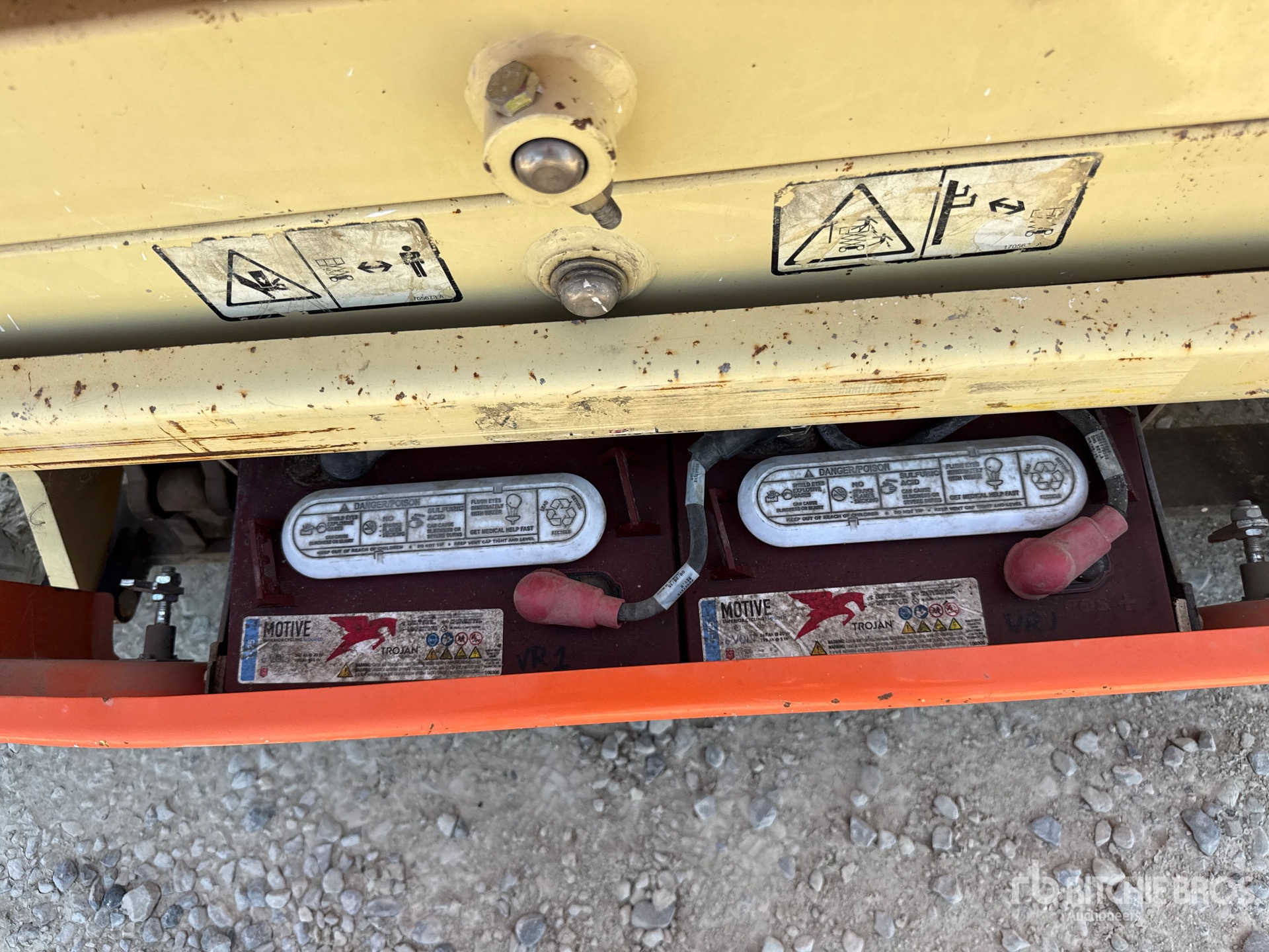 2016 JLG 1930 ES