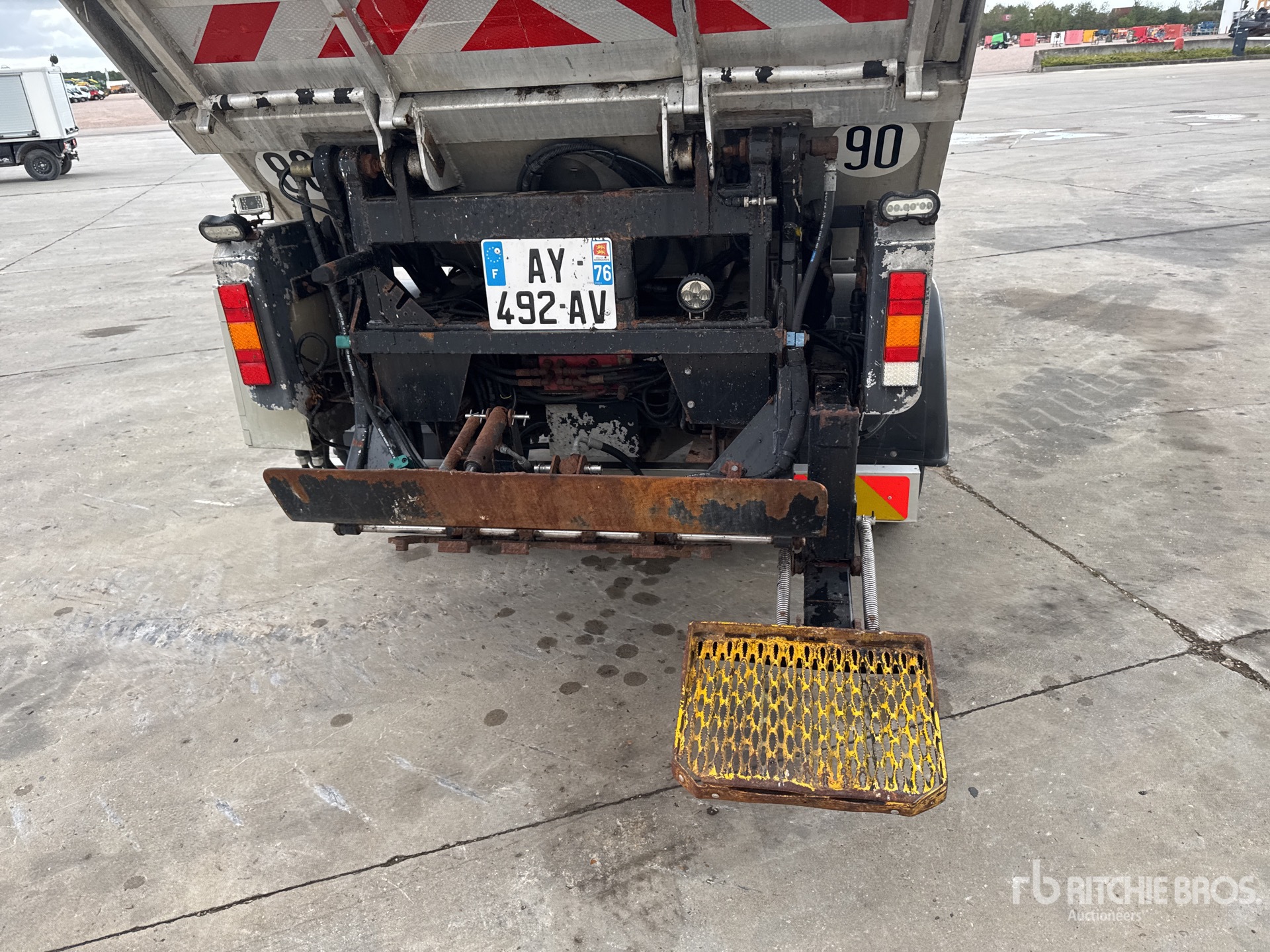 2010 Isuzu M50 EVO