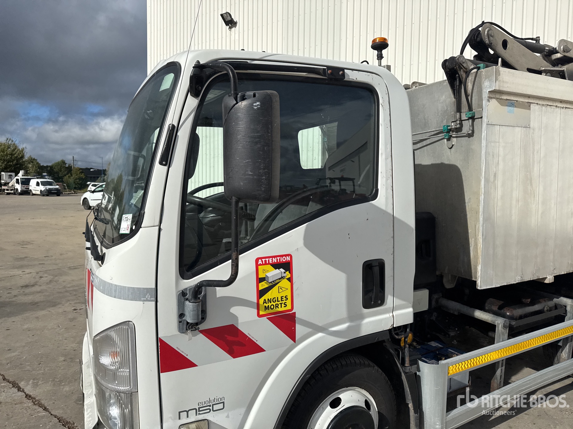 2010 Isuzu M50 EVO