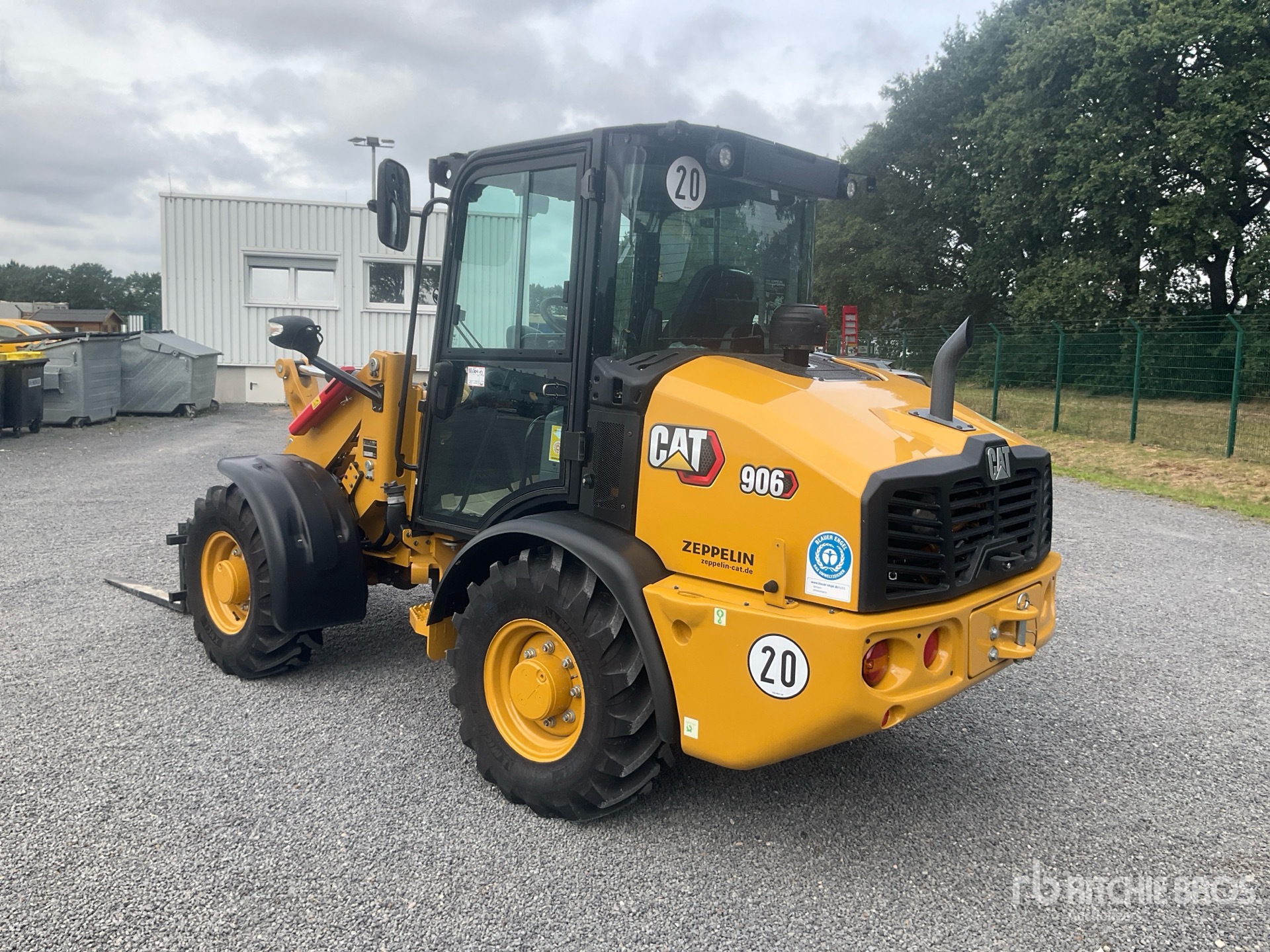 2024 Caterpillar 906