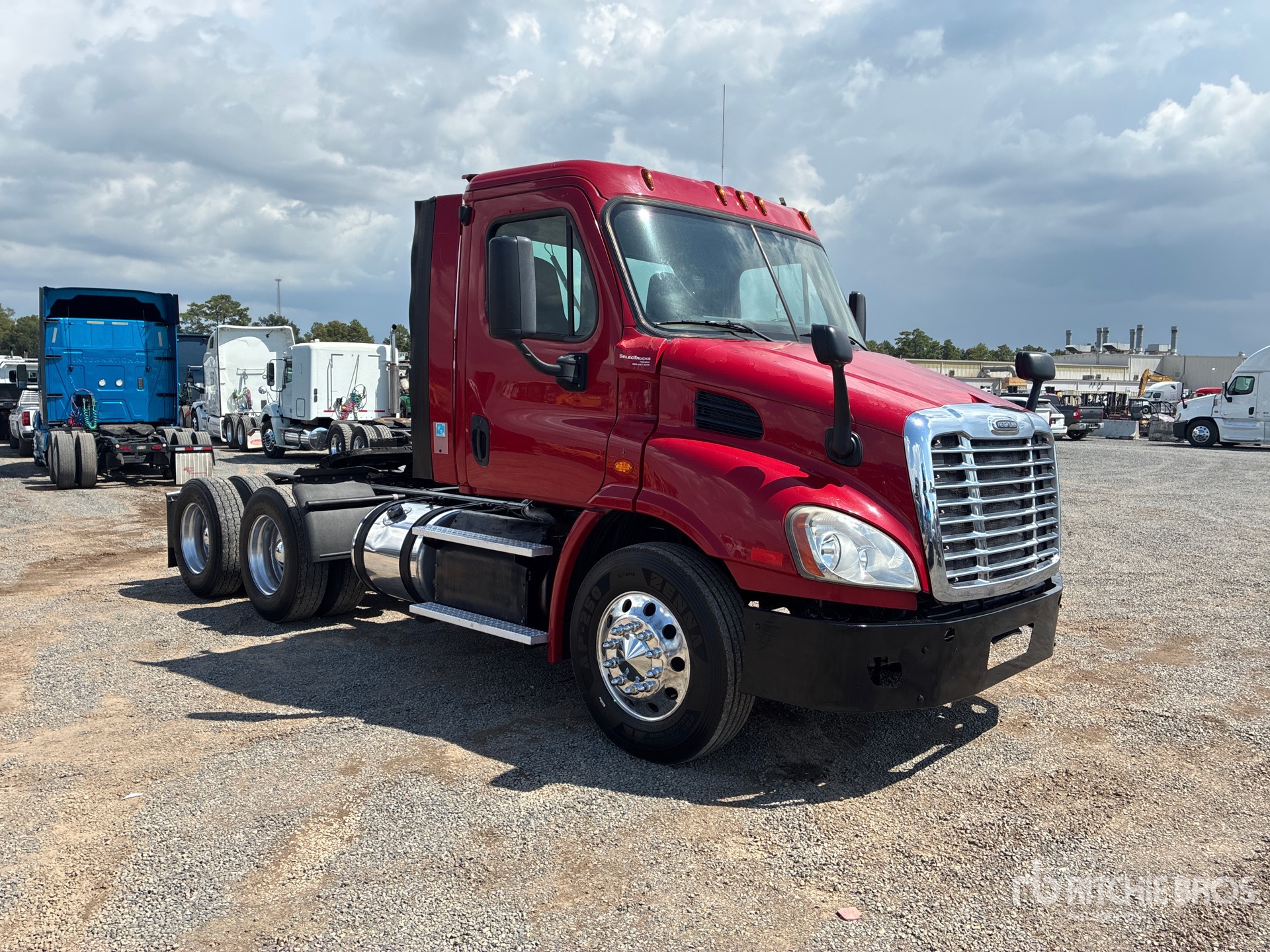 2016 Freightliner CASCADIA 113