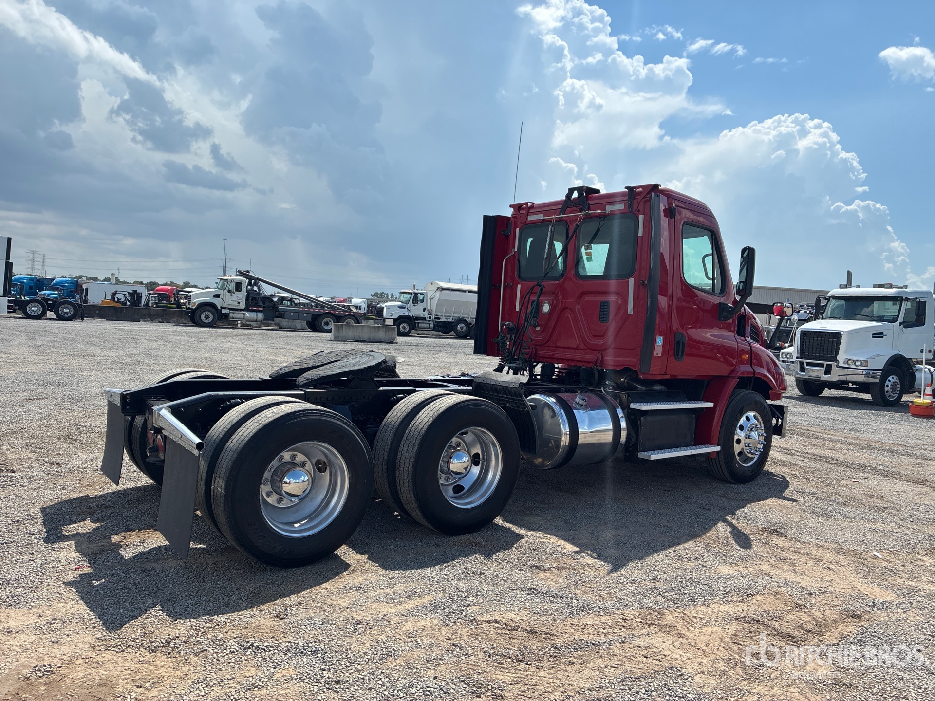 2016 Freightliner CASCADIA 113