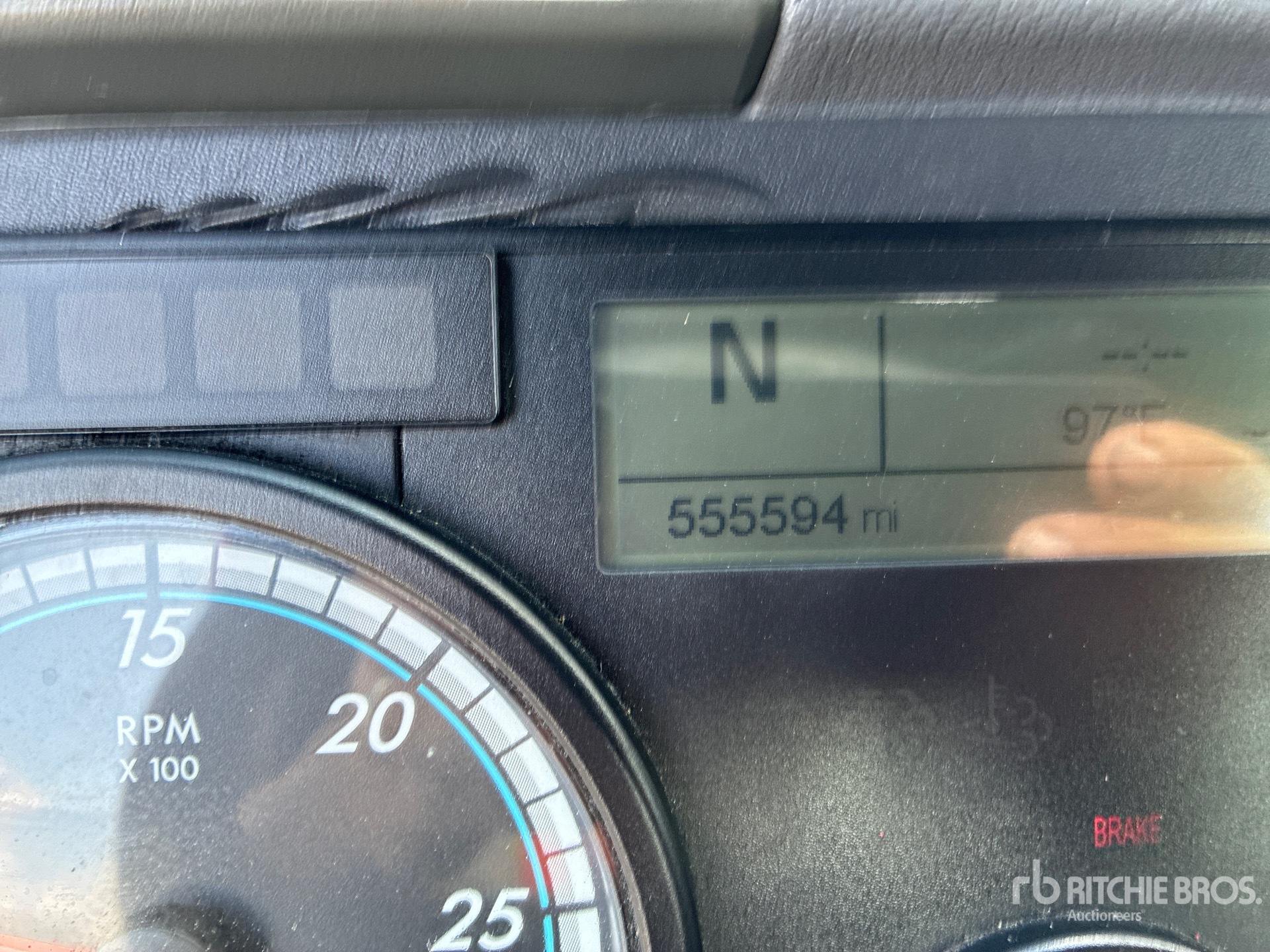 2016 Freightliner CASCADIA 113