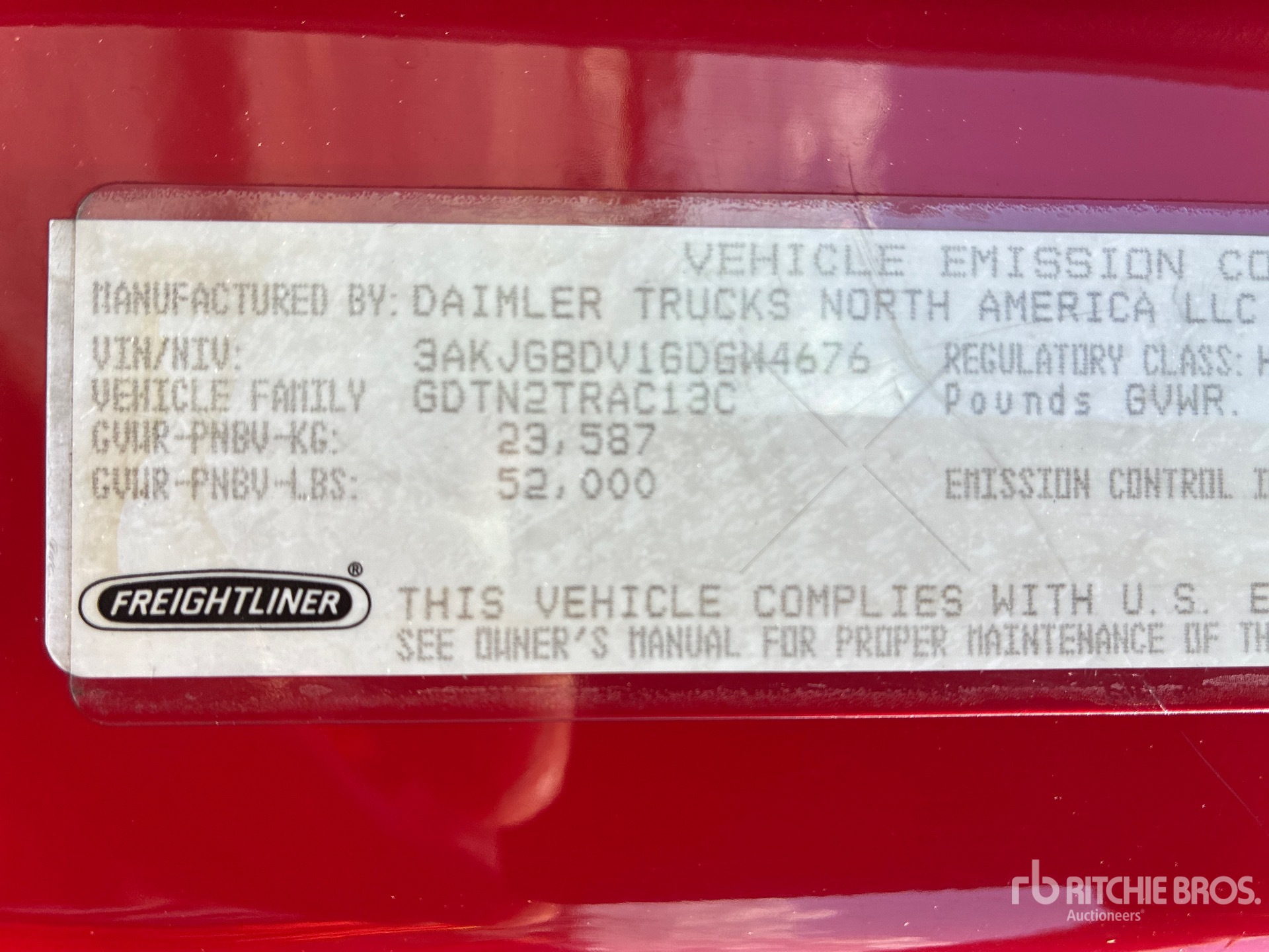 2016 Freightliner CASCADIA 113