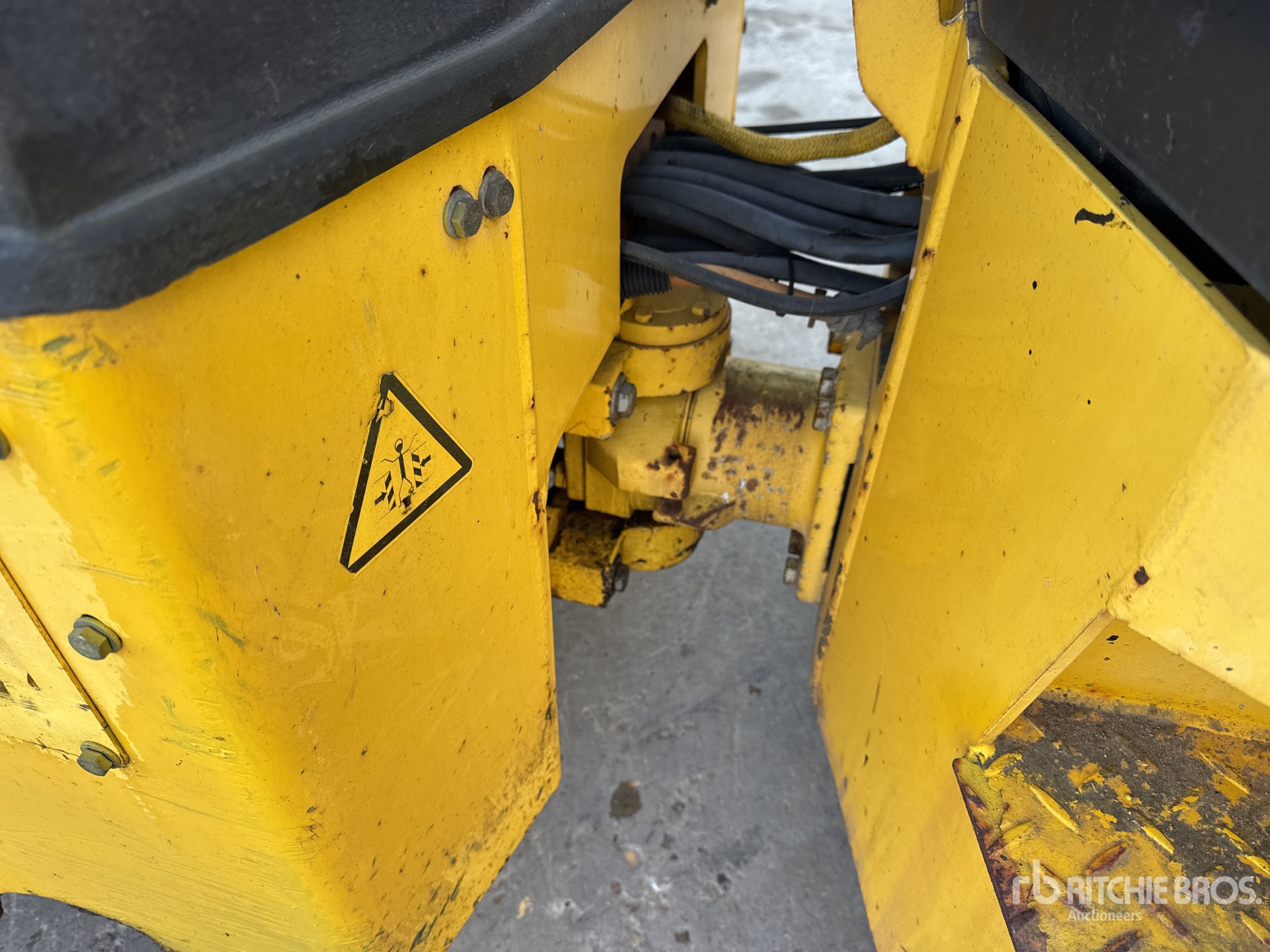 2008 Bomag BW100AD-4