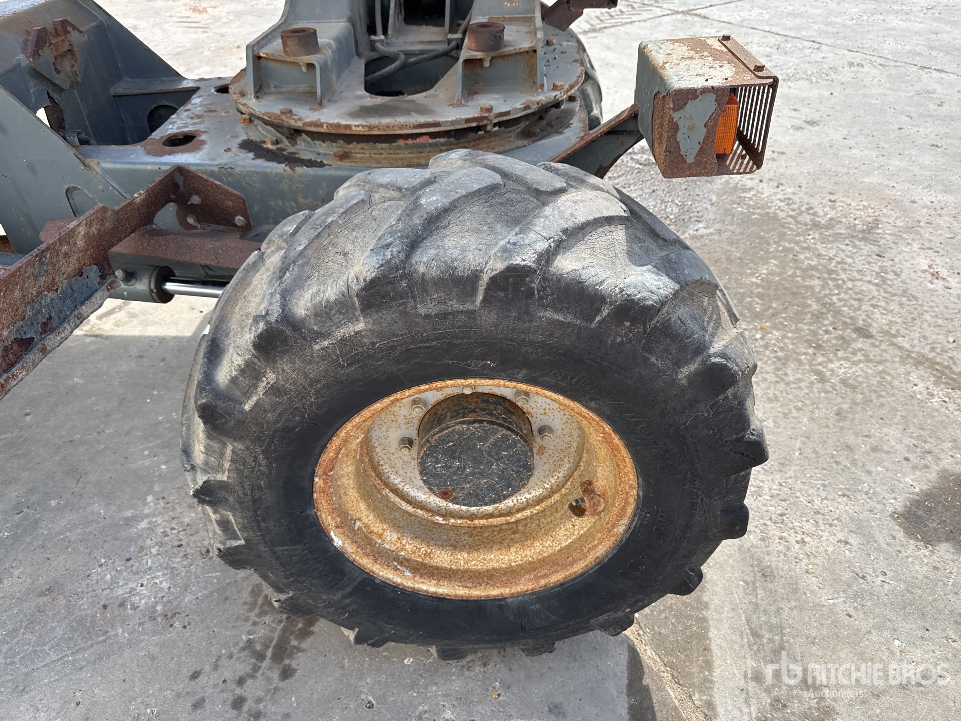 2013 Wacker Neuson 6001