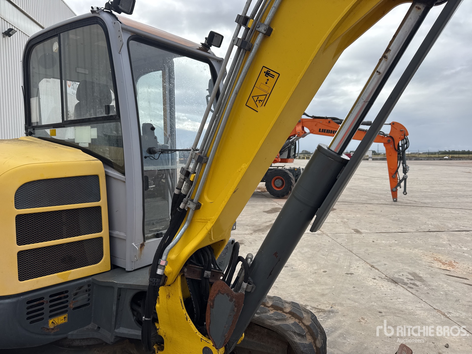2014 Wacker Neuson 6003