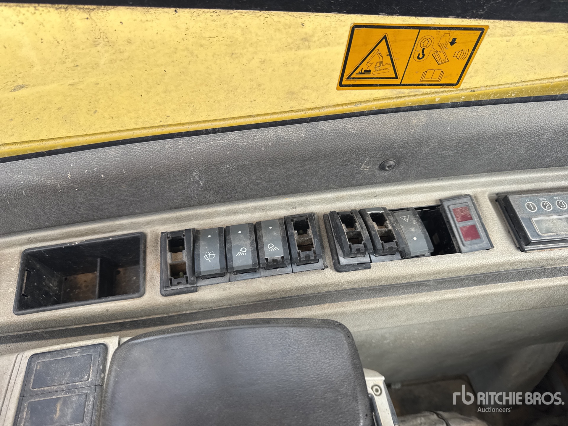 2014 Wacker Neuson 6003