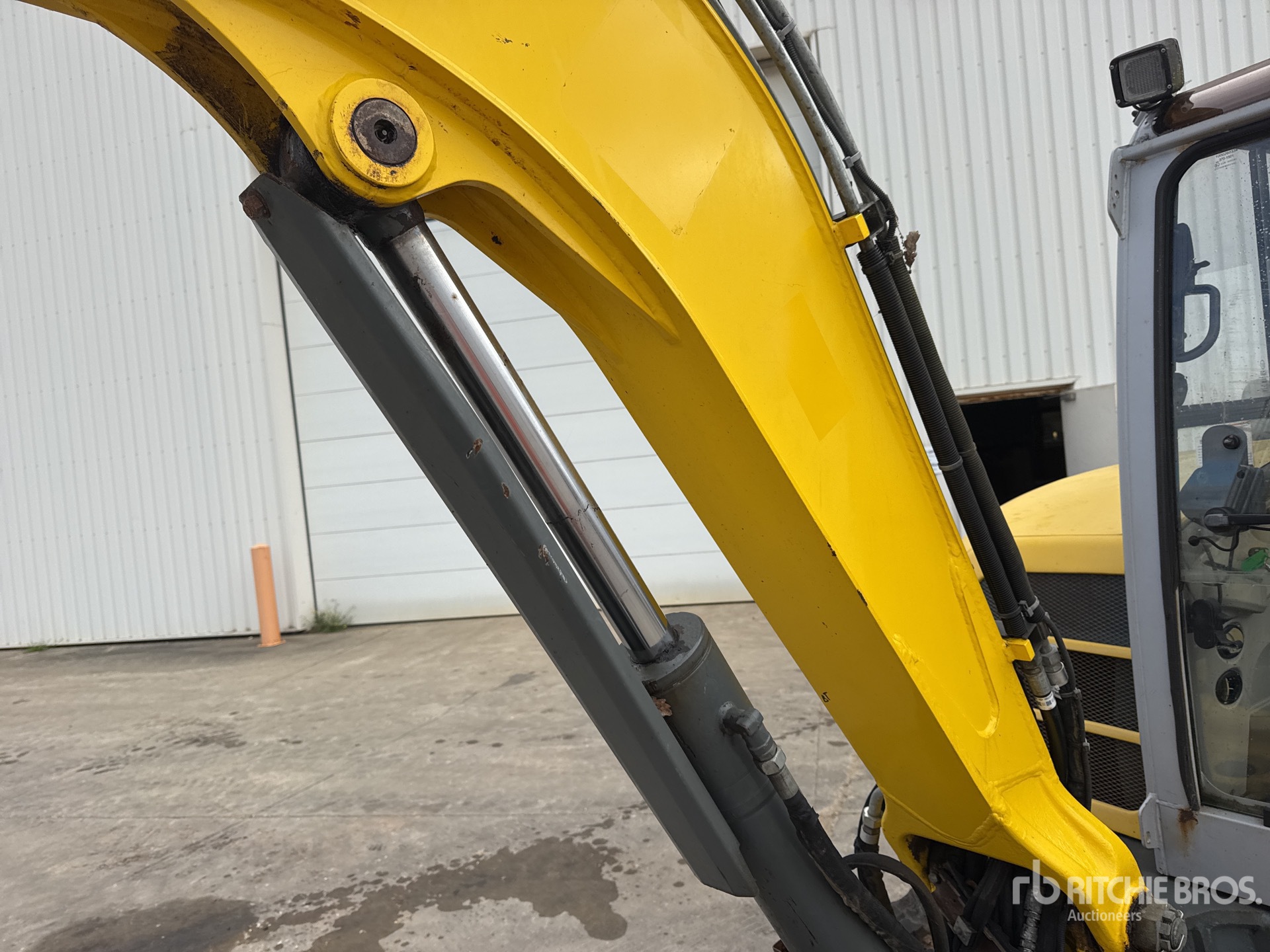 2014 Wacker Neuson 6003