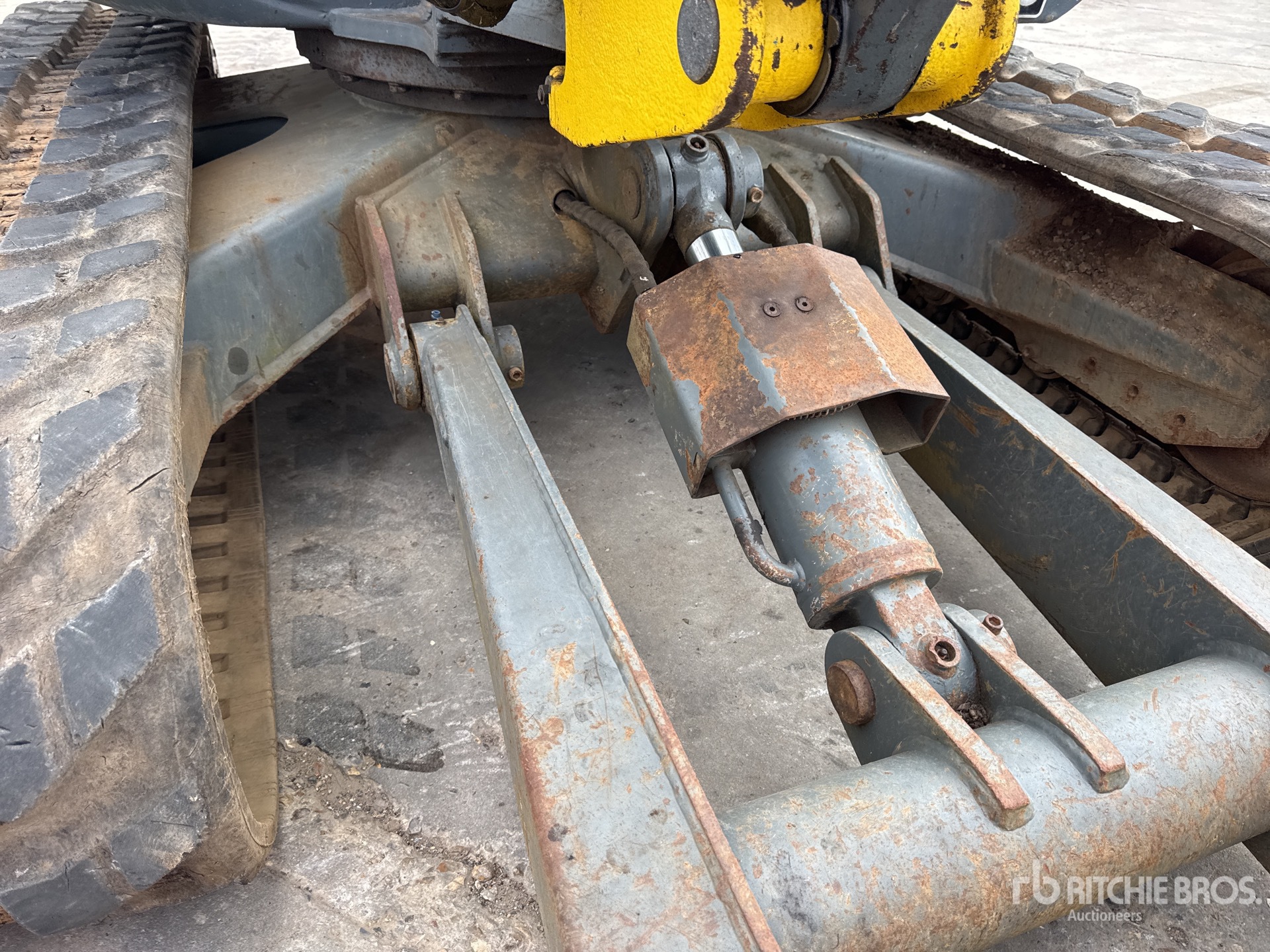 2014 Wacker Neuson 6003