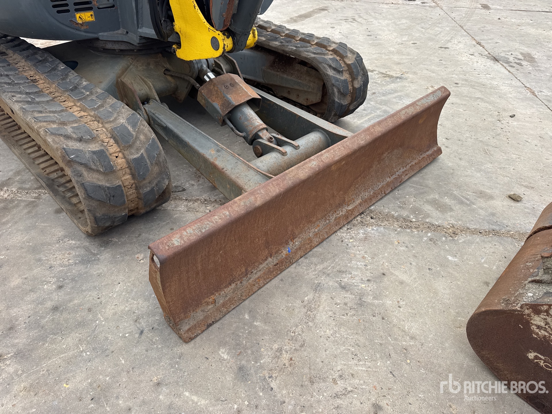 2014 Wacker Neuson 6003