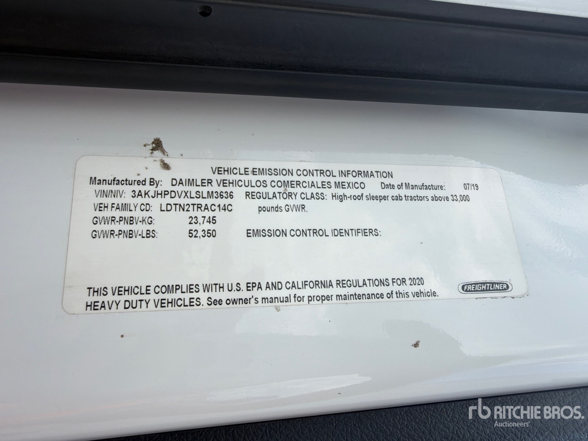 2020 Freightliner CASCADIA 116