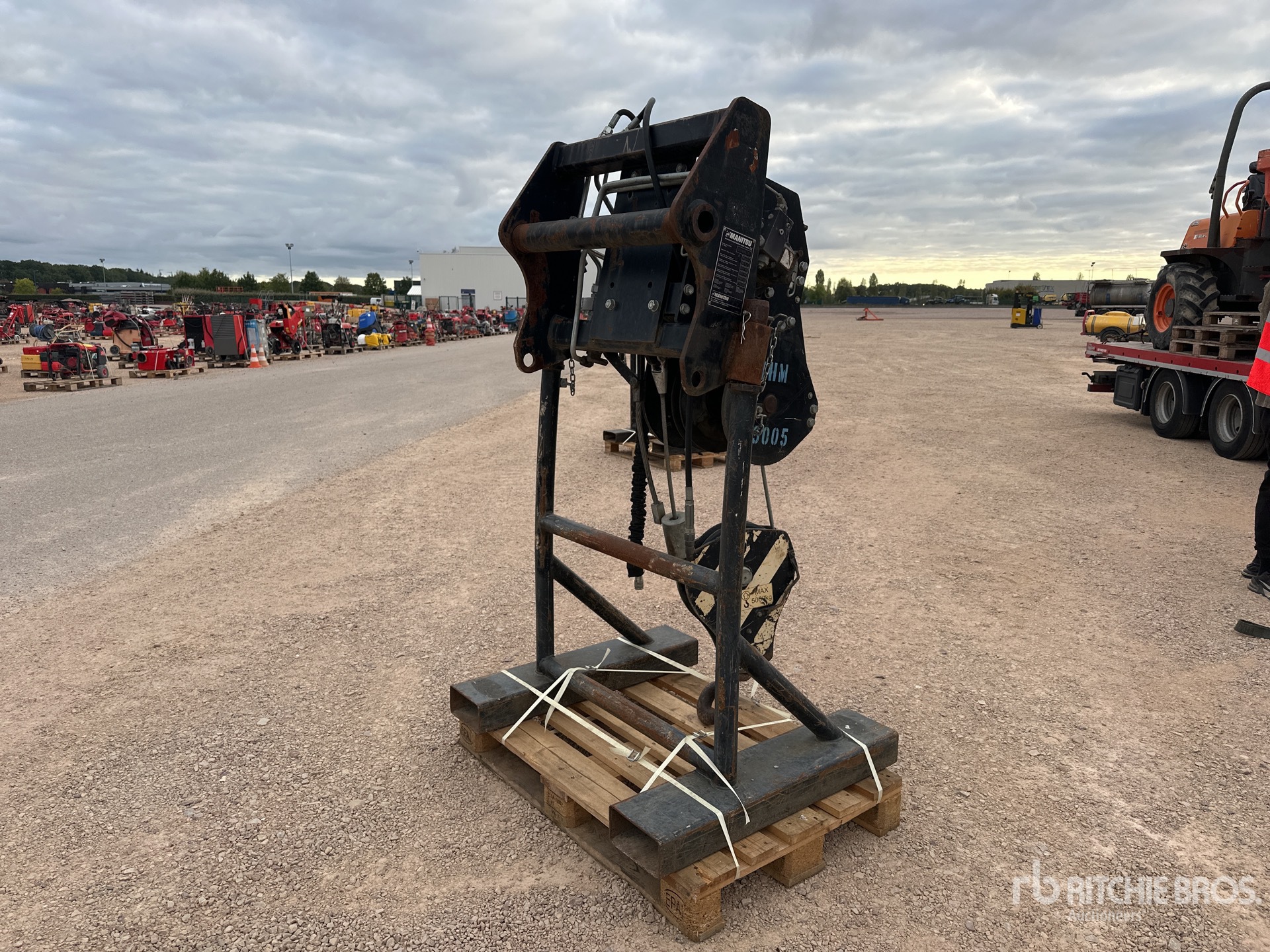 2012 Manitou 5 TON